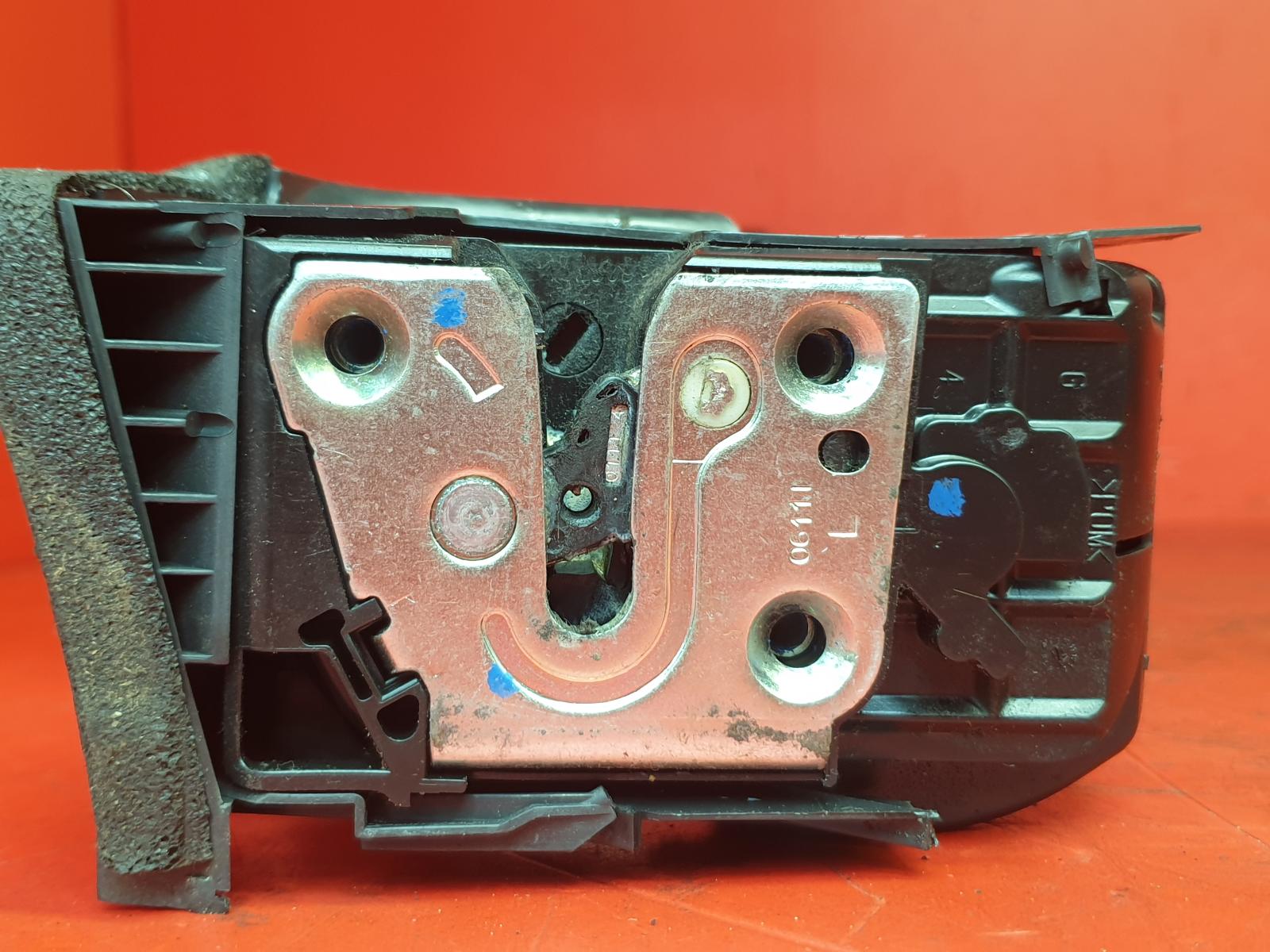 Door Lock Assembly Qashqai Nissan 2011