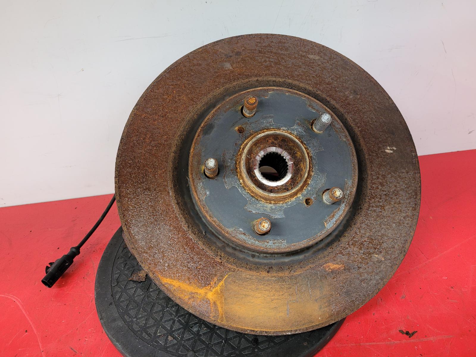 View Auto part RF Hub/Stub Axle Assembly Toyota Auris 2016