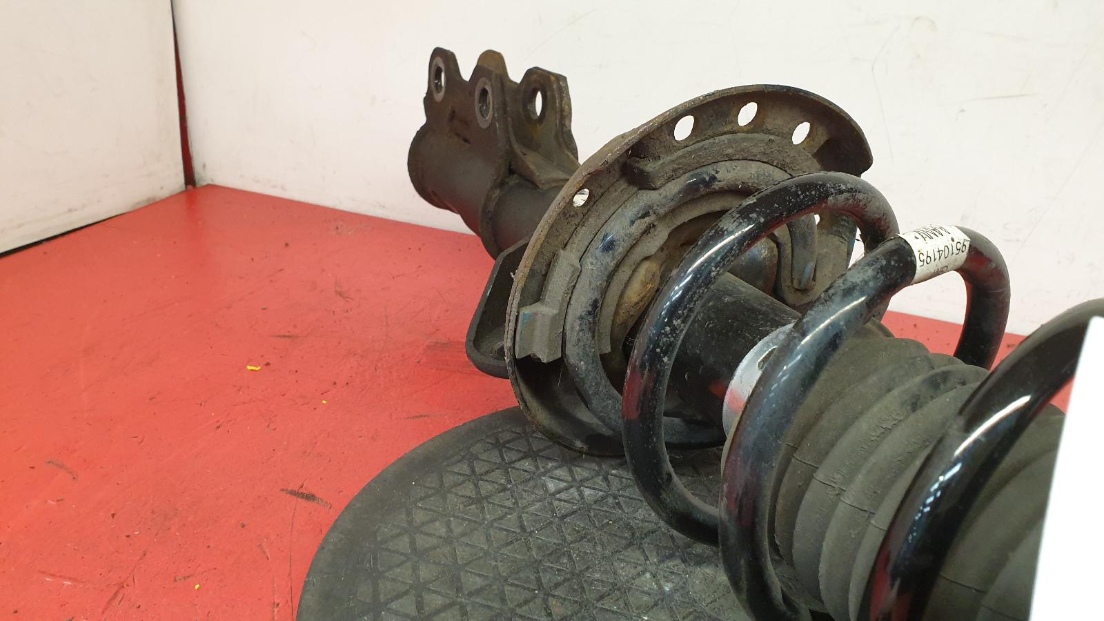 LF Strut Mokka Vauxhall 2016 