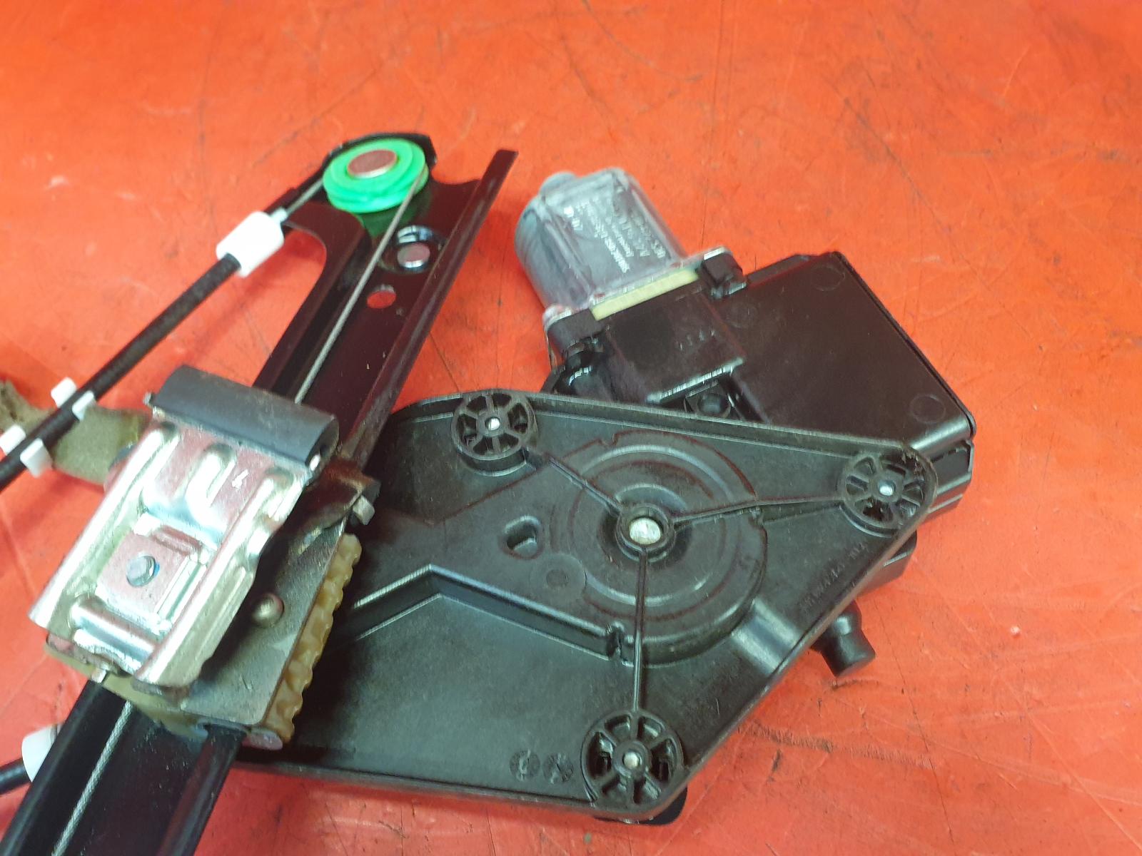 RF Window Regulator Polo Volkswagen 2010
