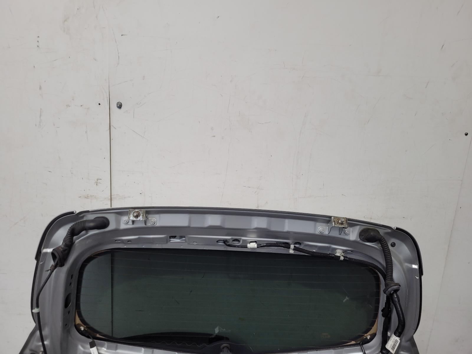 Bootlid/Tailgate Pulsar Nissan 2016