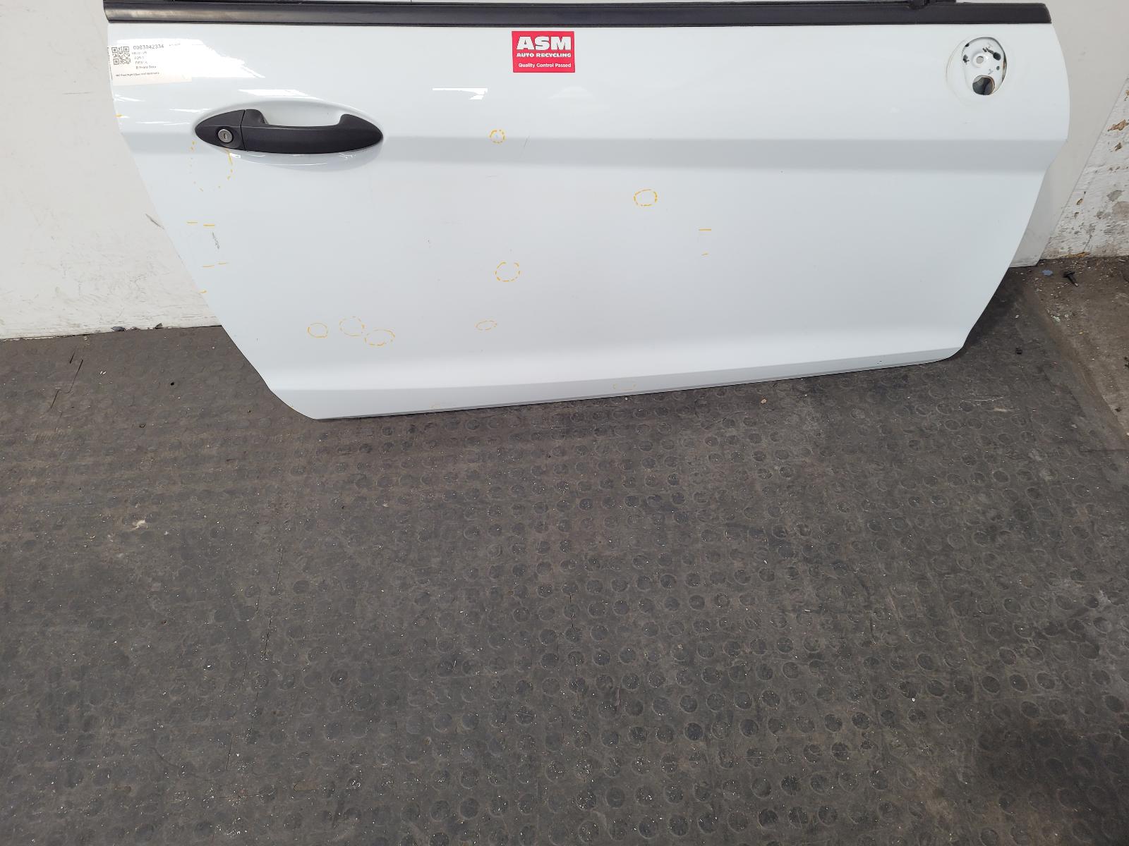 R Front Door Fiesta Ford 2010