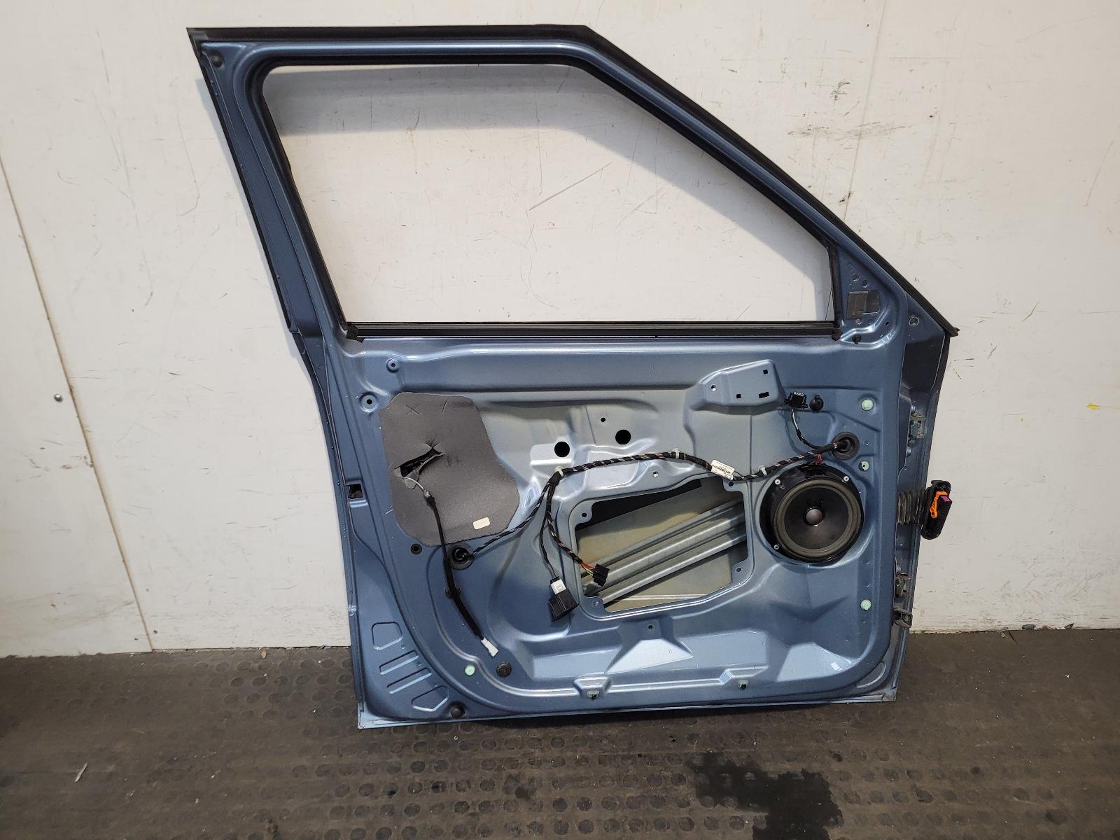 L Front Door Fabia Skoda 2008