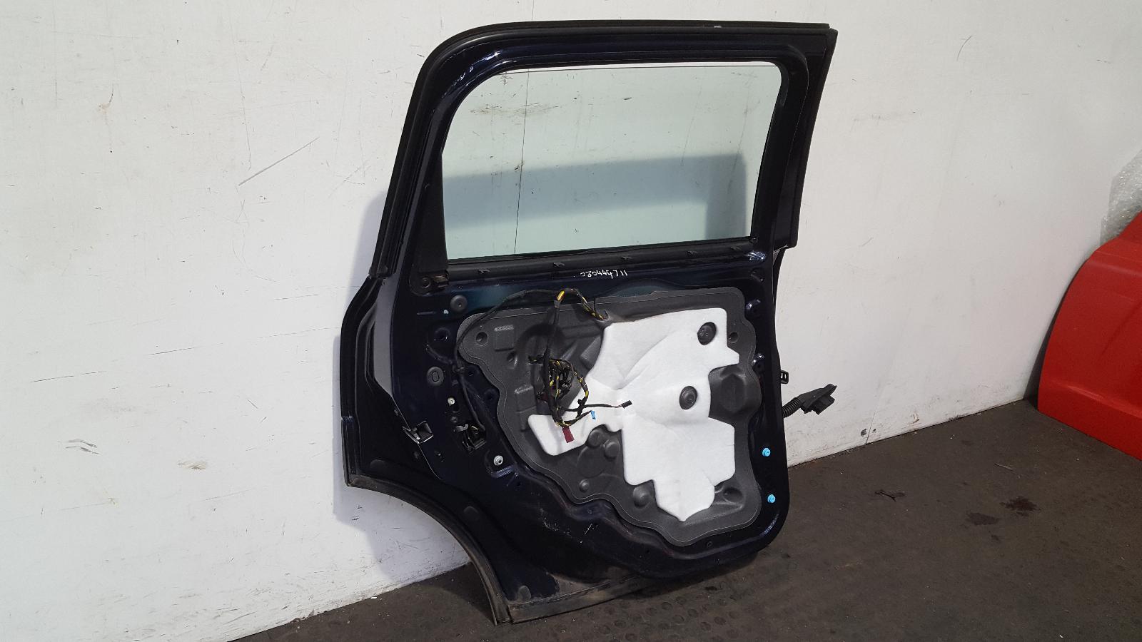 L Rear Door Countryman Mini (bmw) 2013