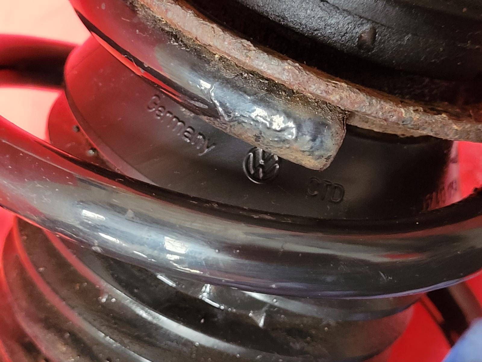 RF Strut Polo Volkswagen 2012