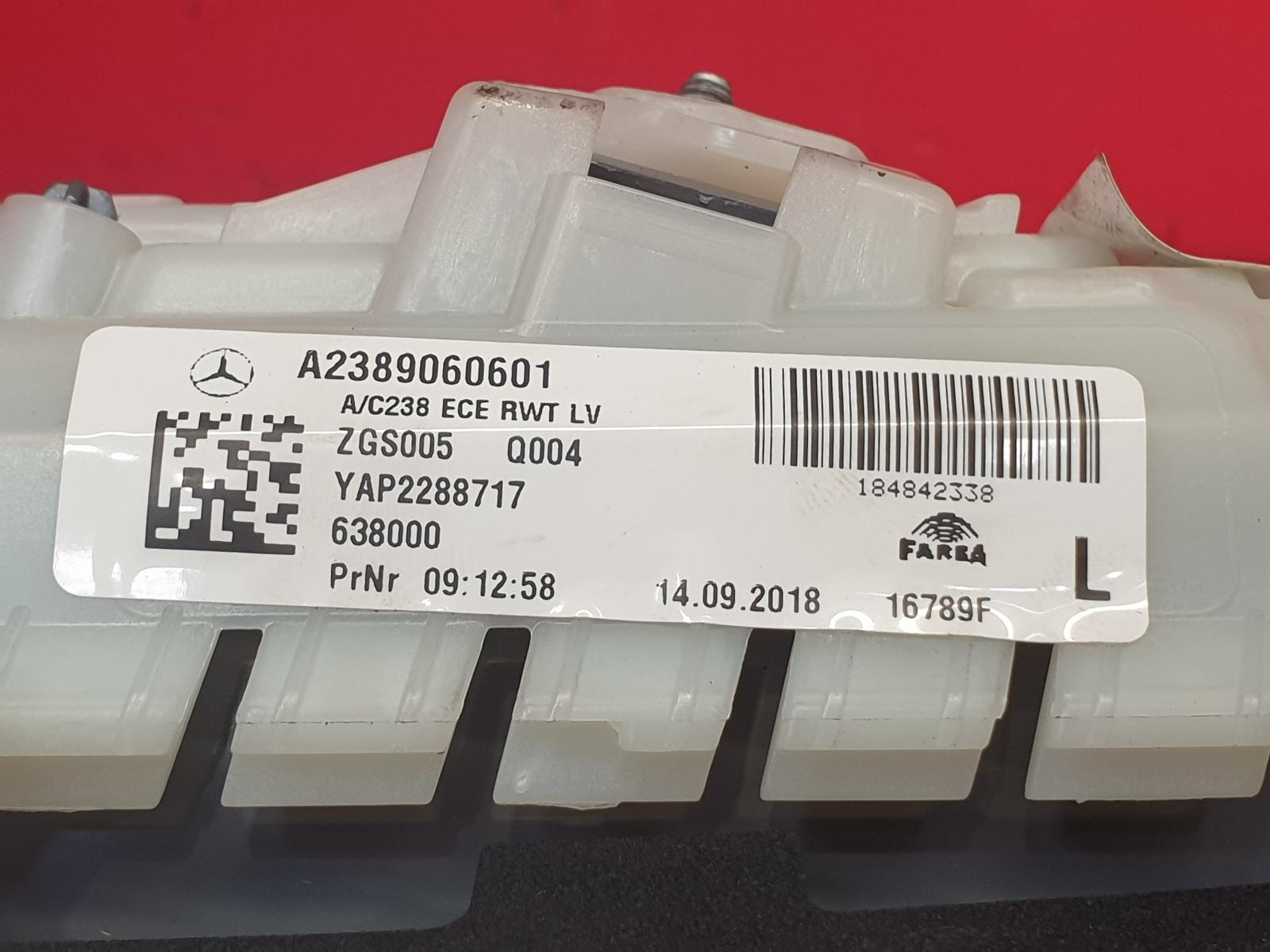 L Taillight E Class Mercedes 2018 