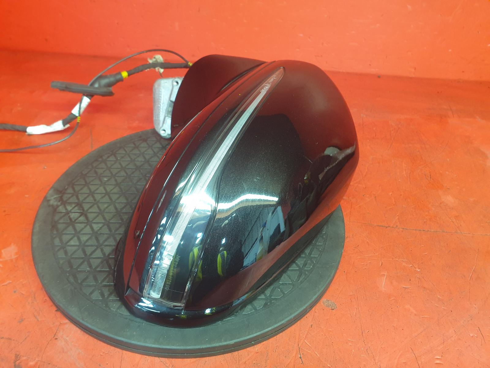 L Door Mirror E Class Mercedes 2018