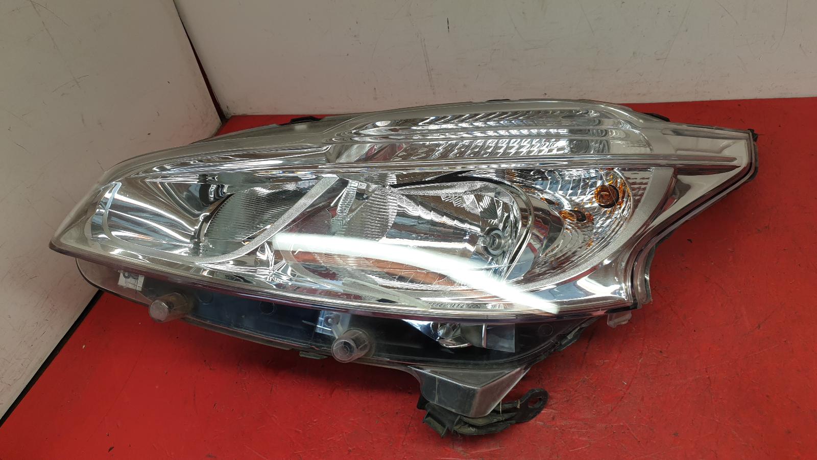 View Auto part L Headlamp Peugeot 208 2014