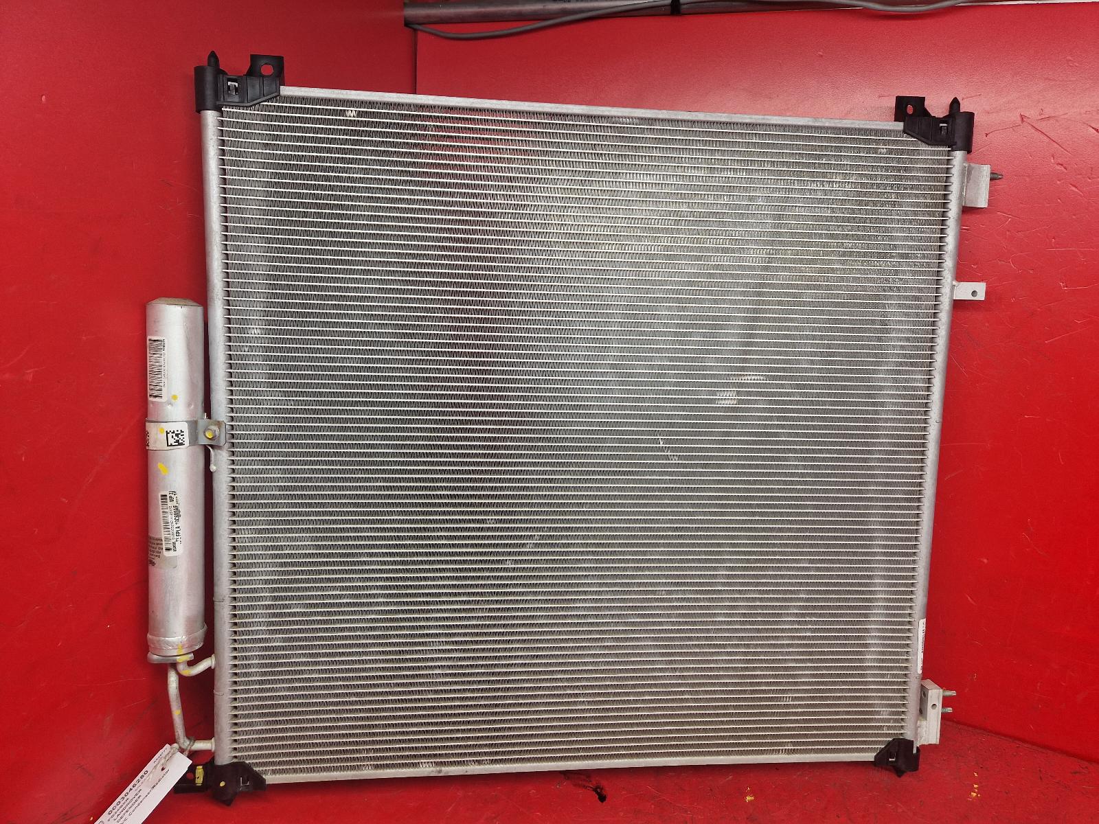 View Auto part Condenser Land Rover Defender 2024