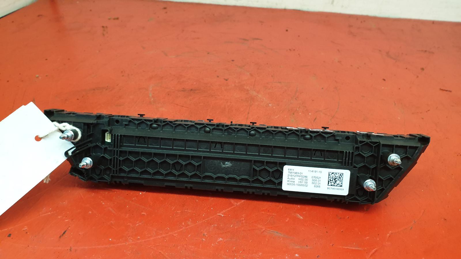 View Auto part Heater/AC Controller Bmw X3 2021
