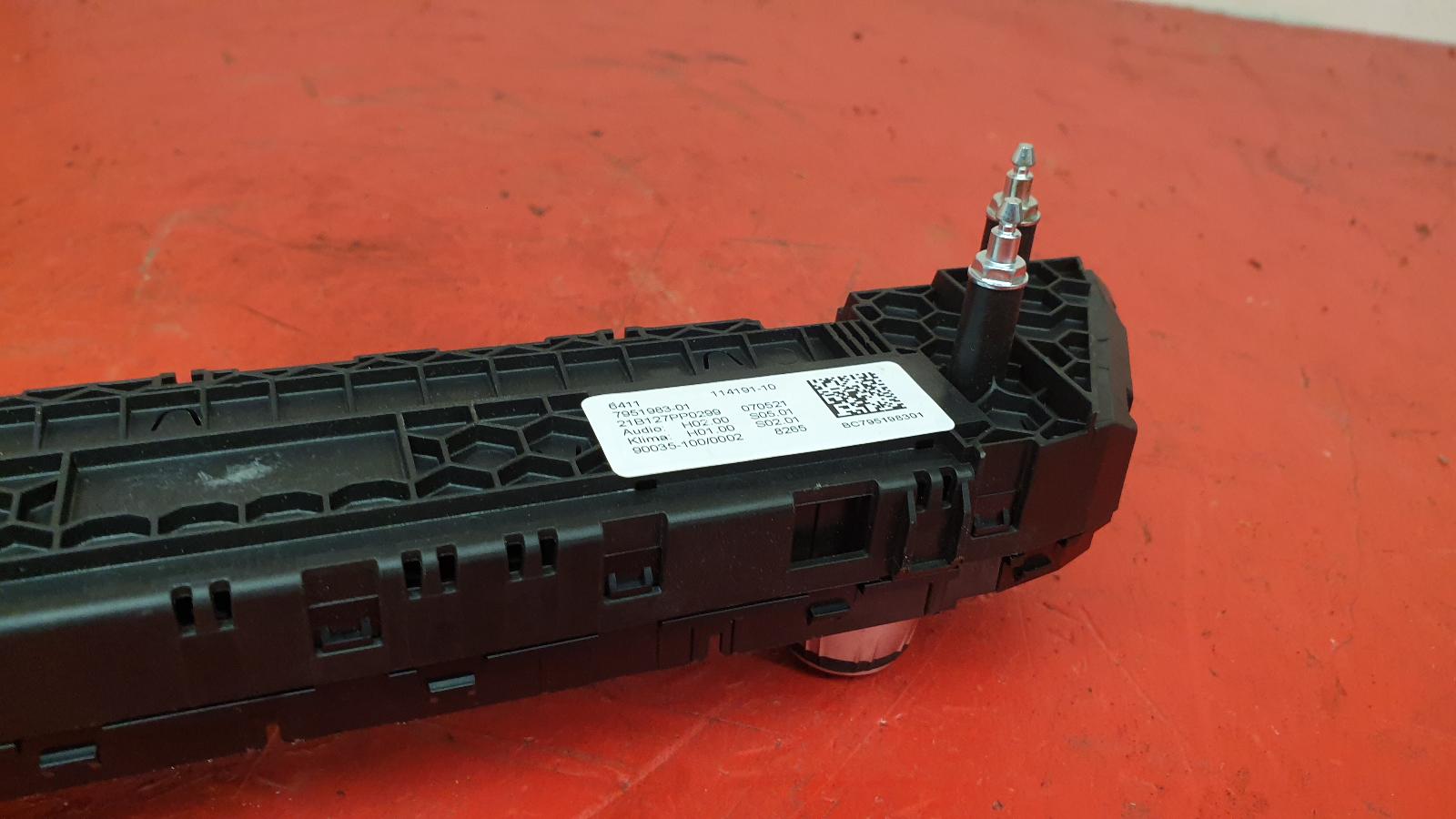 View Auto part Heater/AC Controller Bmw X3 2021