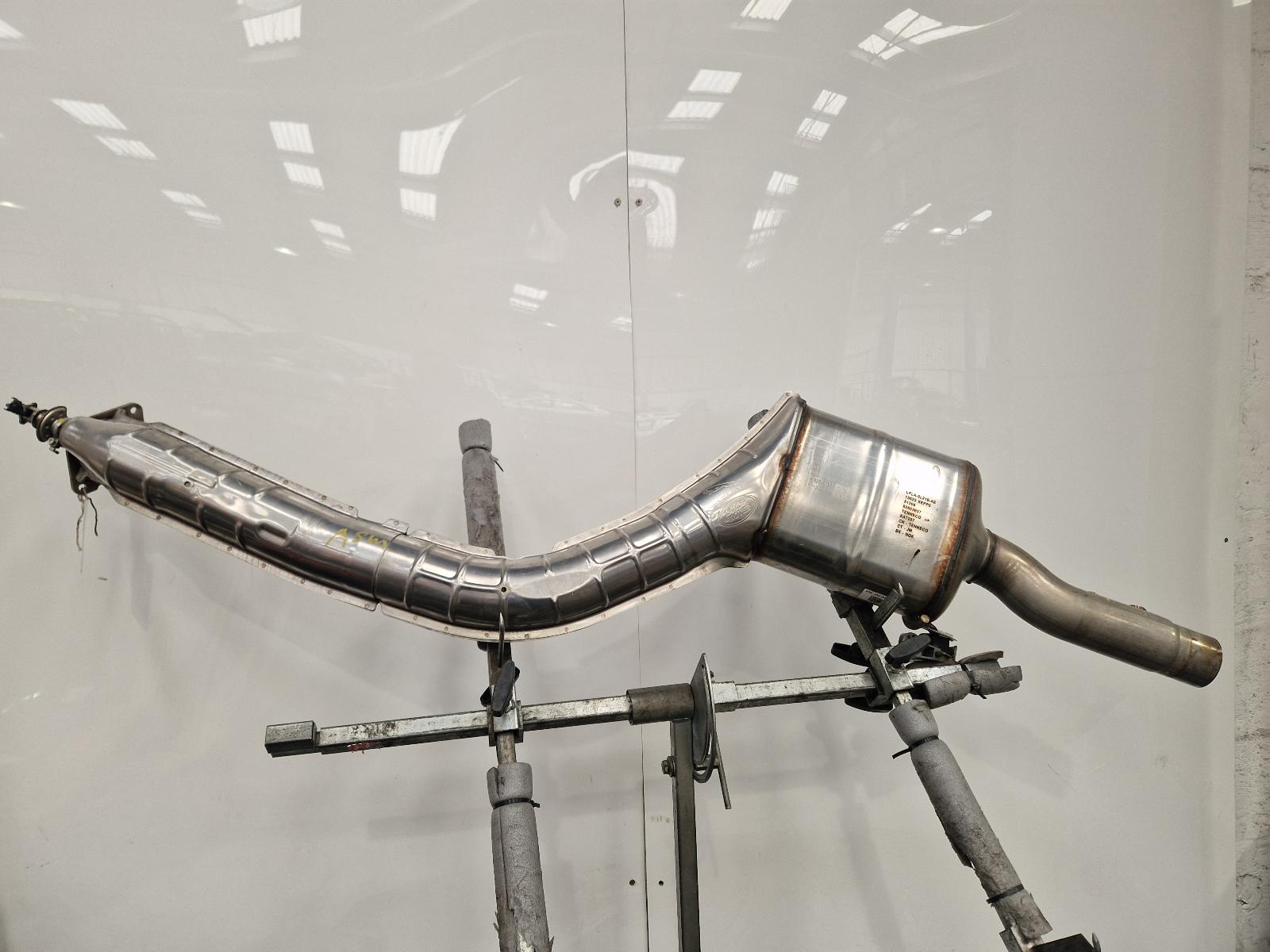 View Auto part Catalytic Converter Land Rover Discovery 2023