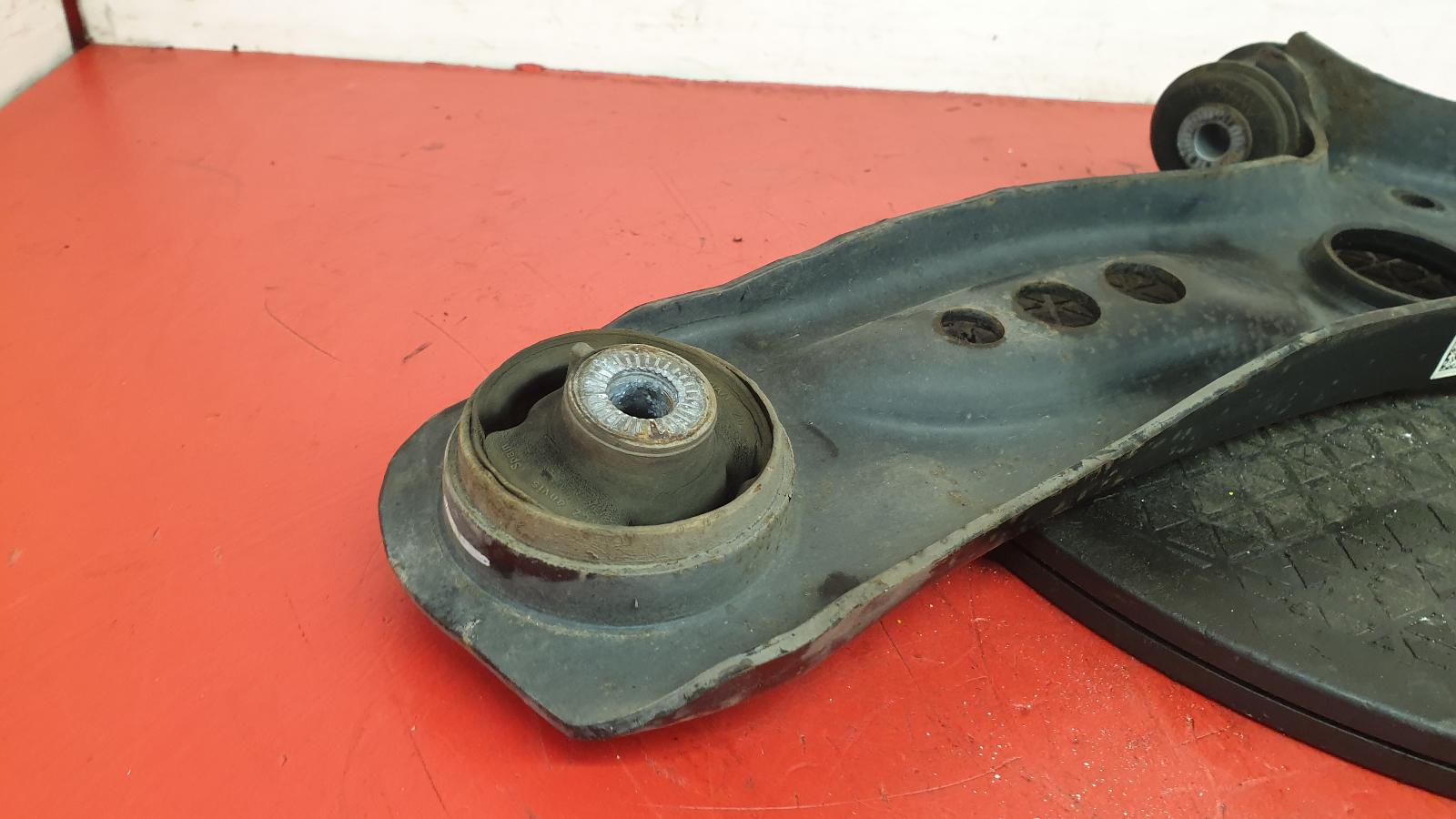 LF Lower Control Arm Golf Volkswagen 2015 