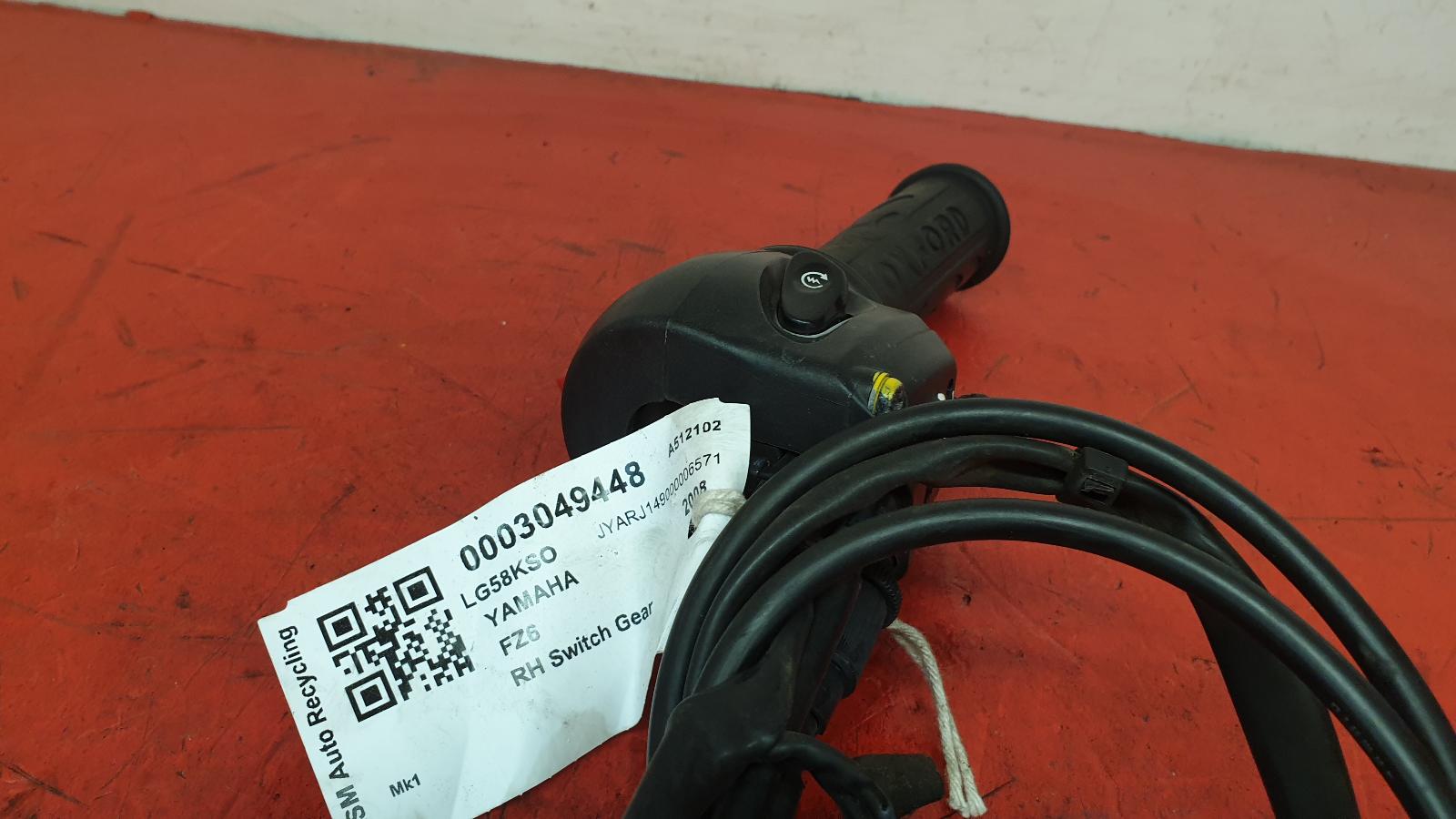RH Switch Gear Fz6 Yamaha 2008