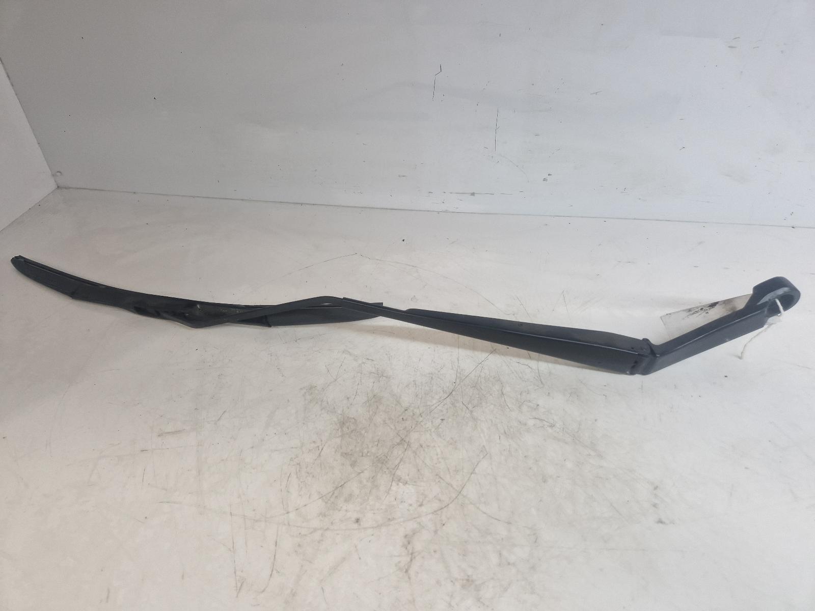 View Auto part Wiper Arm Land Rover Discovery Sport 2022
