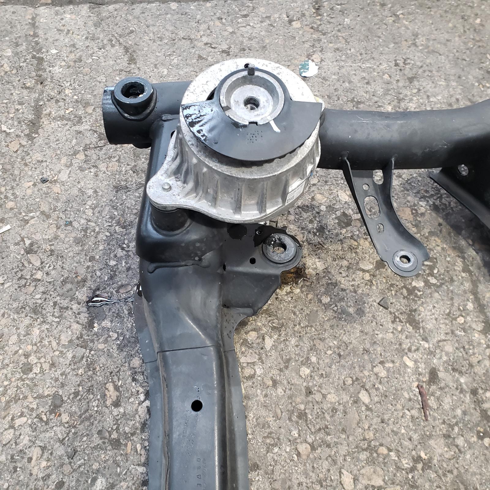 Front Subframe C Class Mercedes 2017
