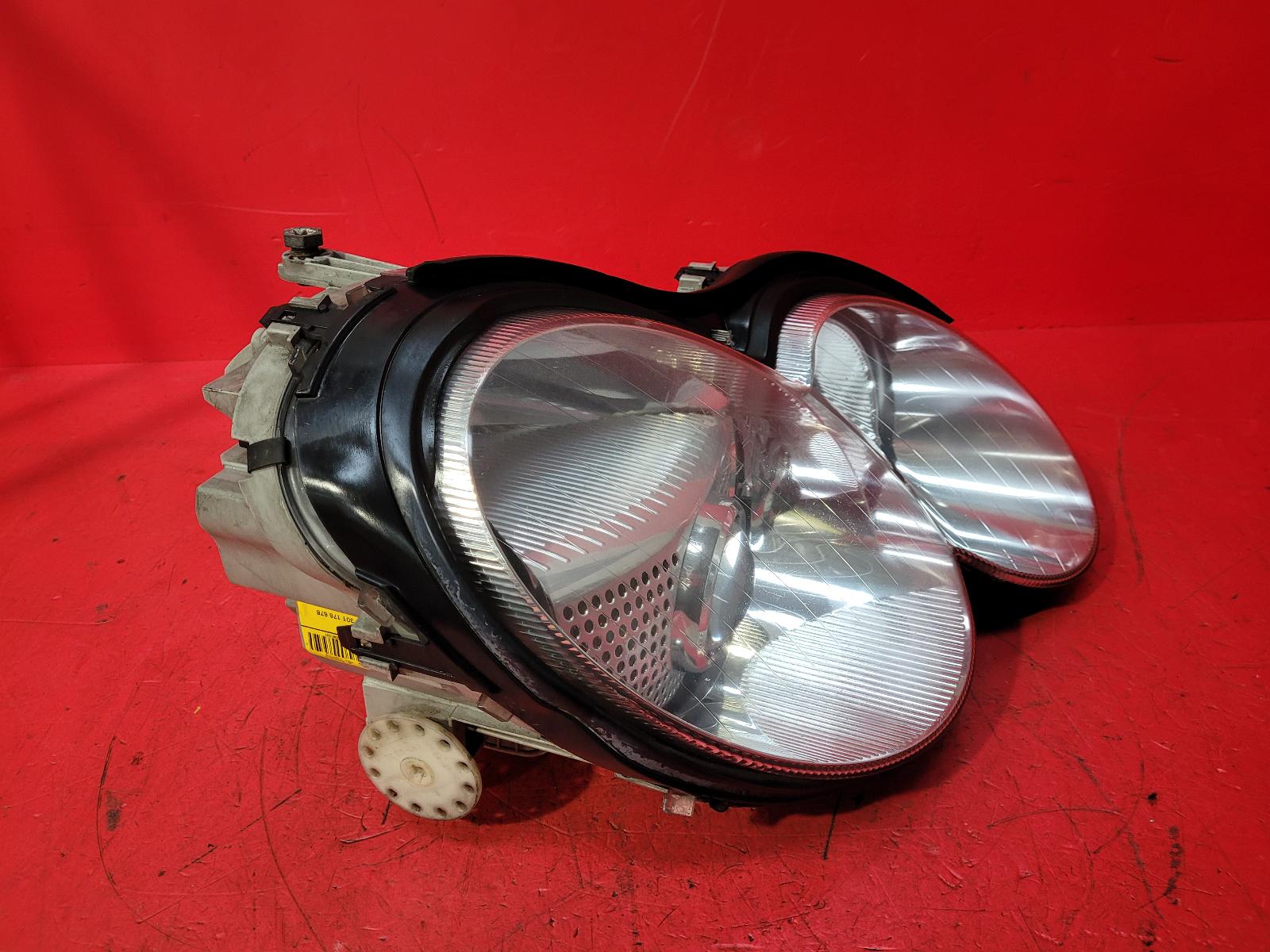 R Headlamp Sl Mercedes 2004