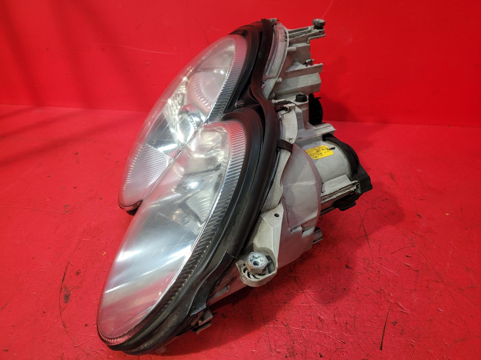 R Headlamp Sl Mercedes 2004