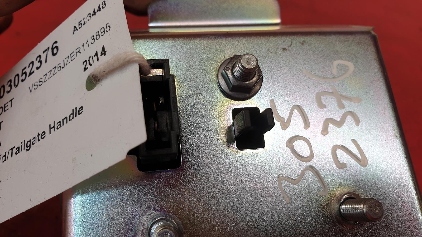 Tailgate Handle Seat 2014