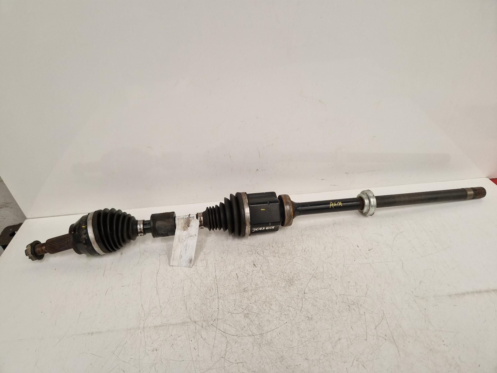 View Auto part Right Driveshaft Land Rover Range Rover Evoque 2020
