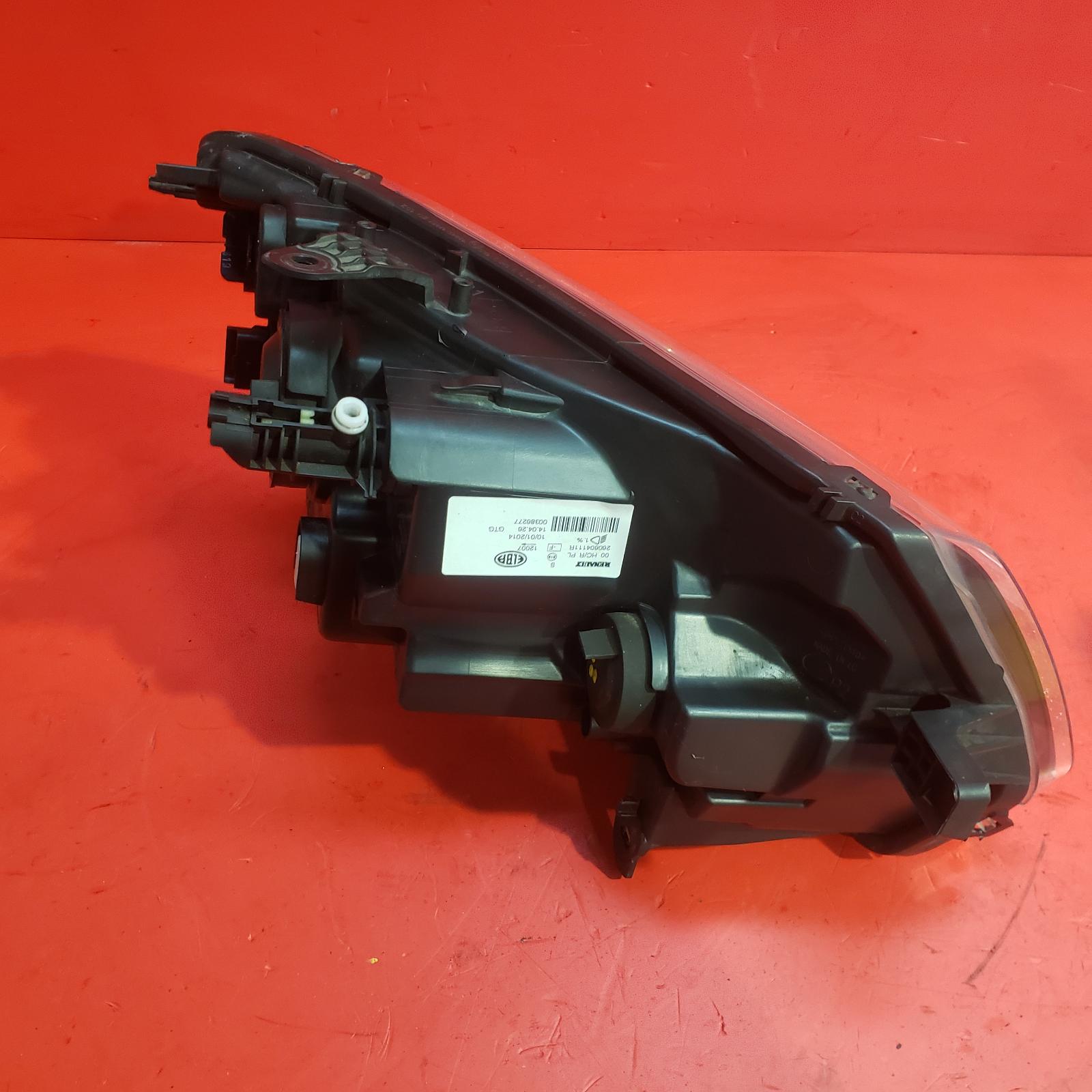 L Headlamp Sandero Dacia 2014 