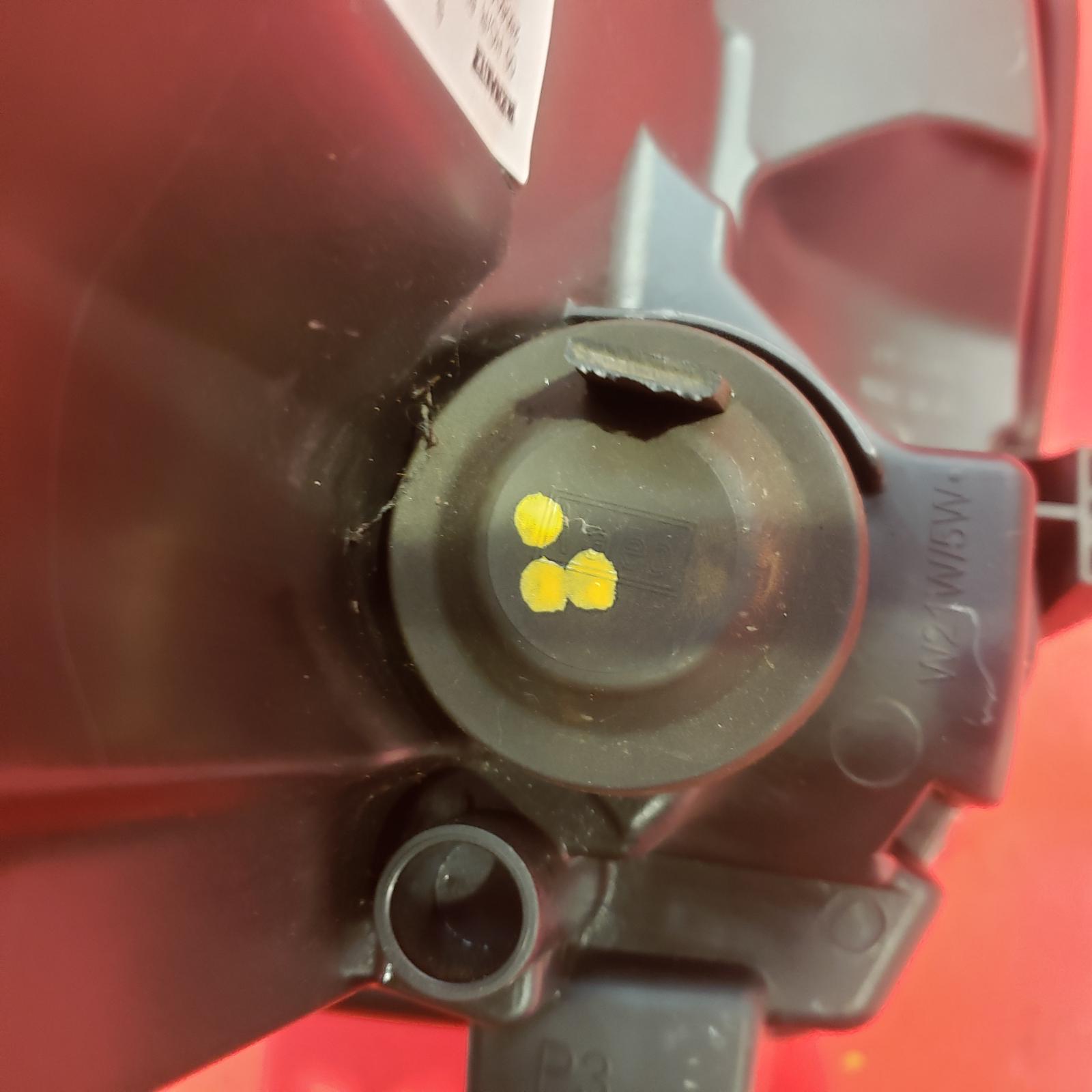 L Headlamp Sandero Dacia 2014 