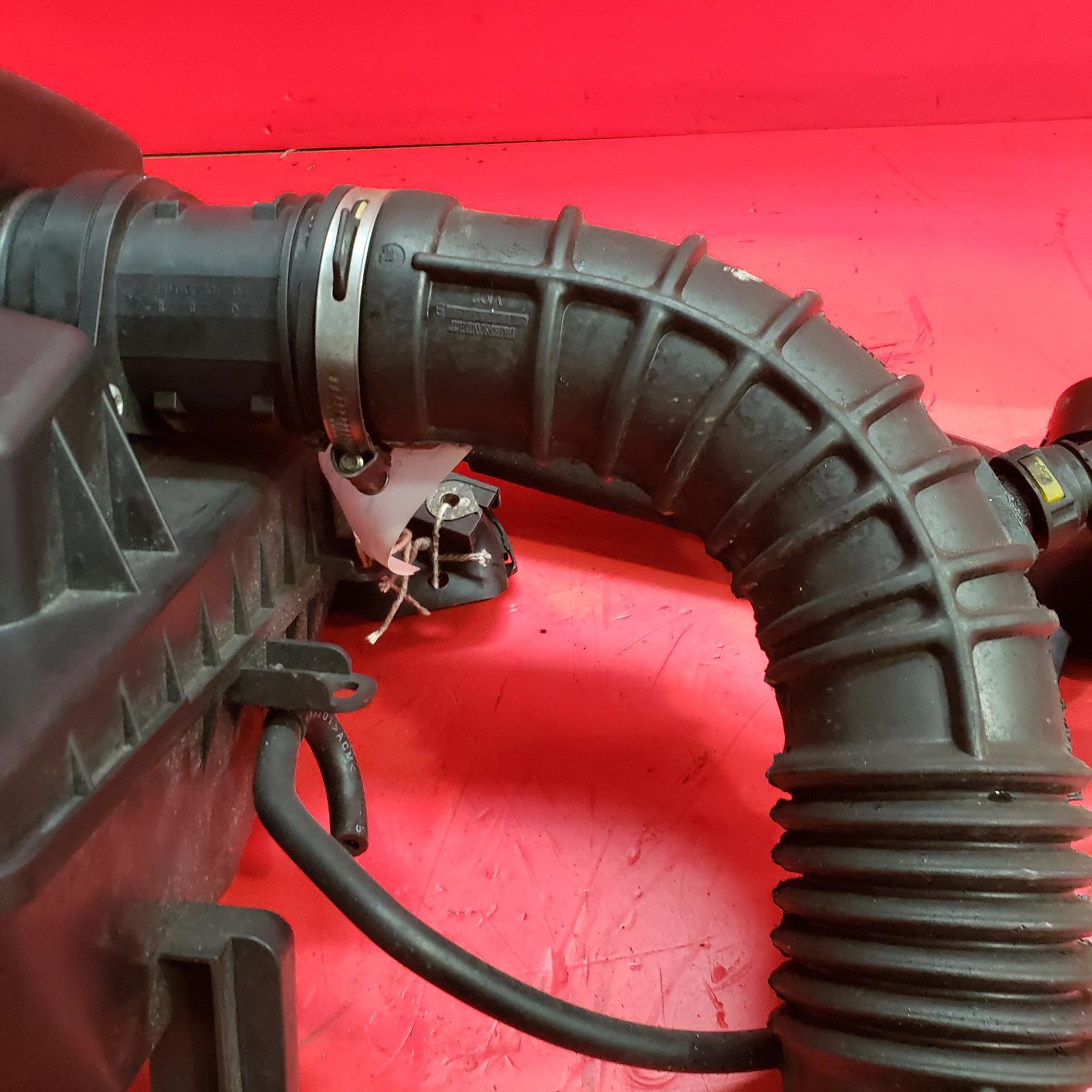 Air Cleaner/Box Qashqai Nissan 2010