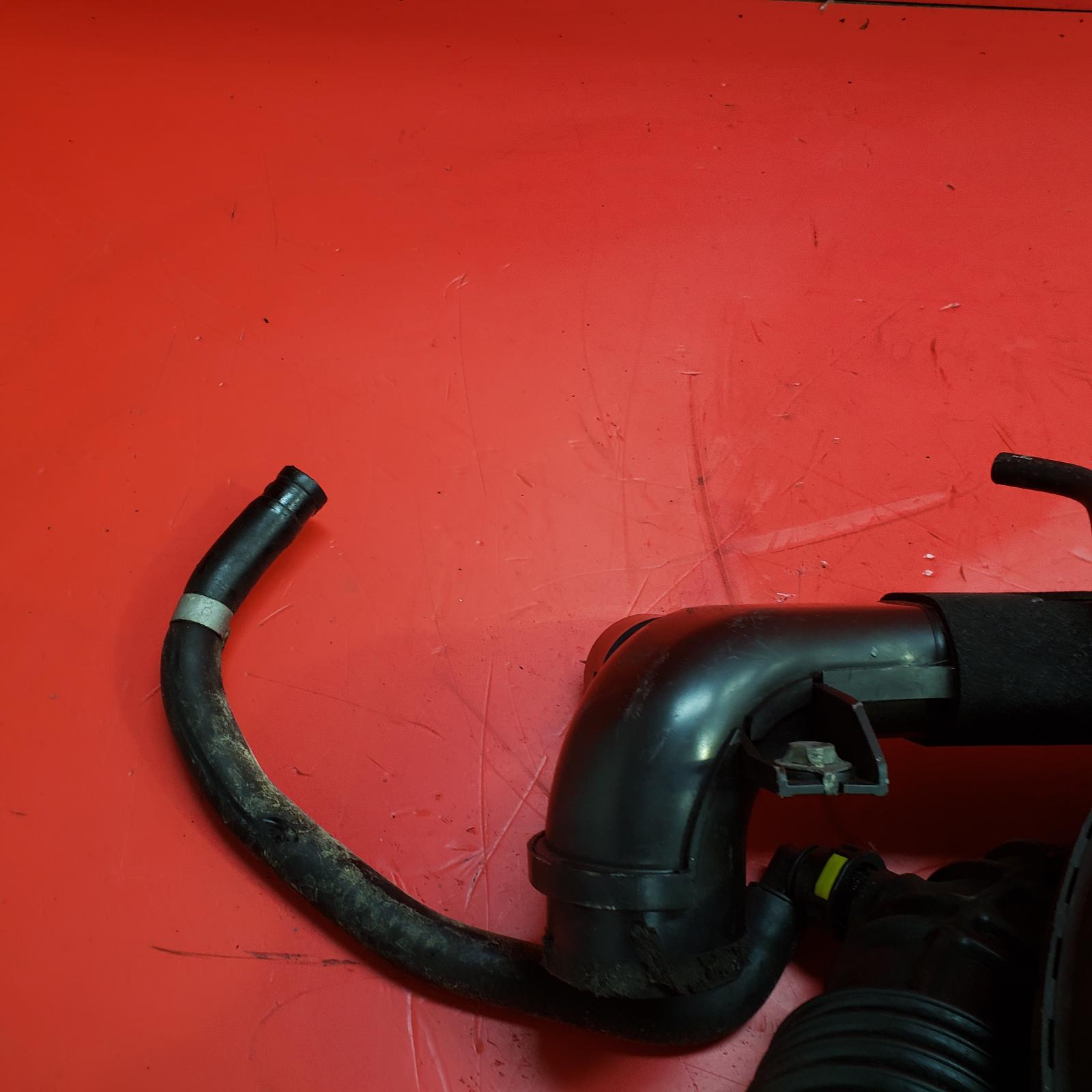 Air Cleaner/Box Qashqai Nissan 2010