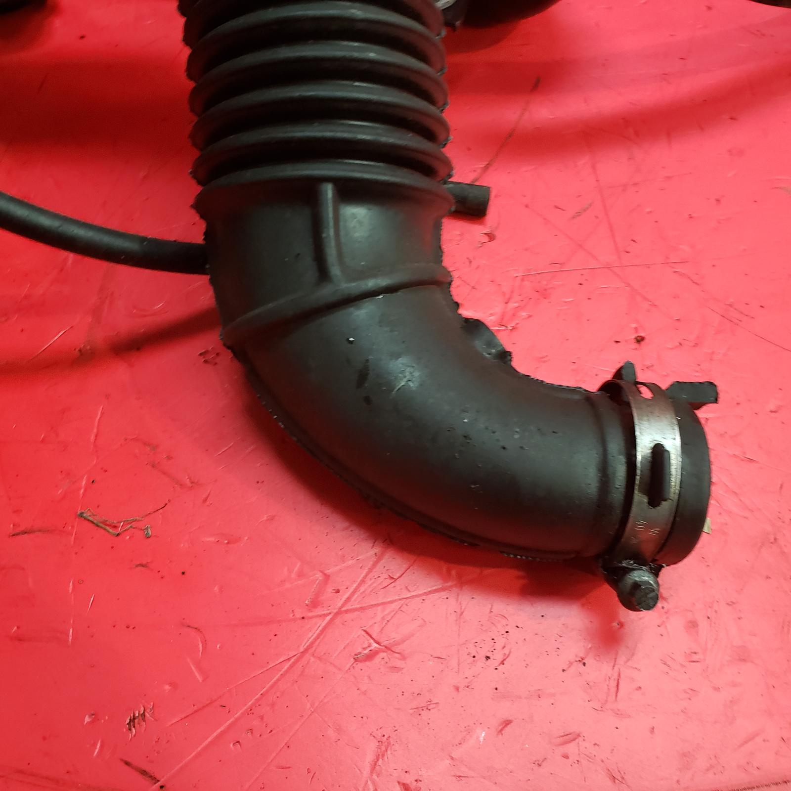 Air Cleaner/Box Qashqai Nissan 2010