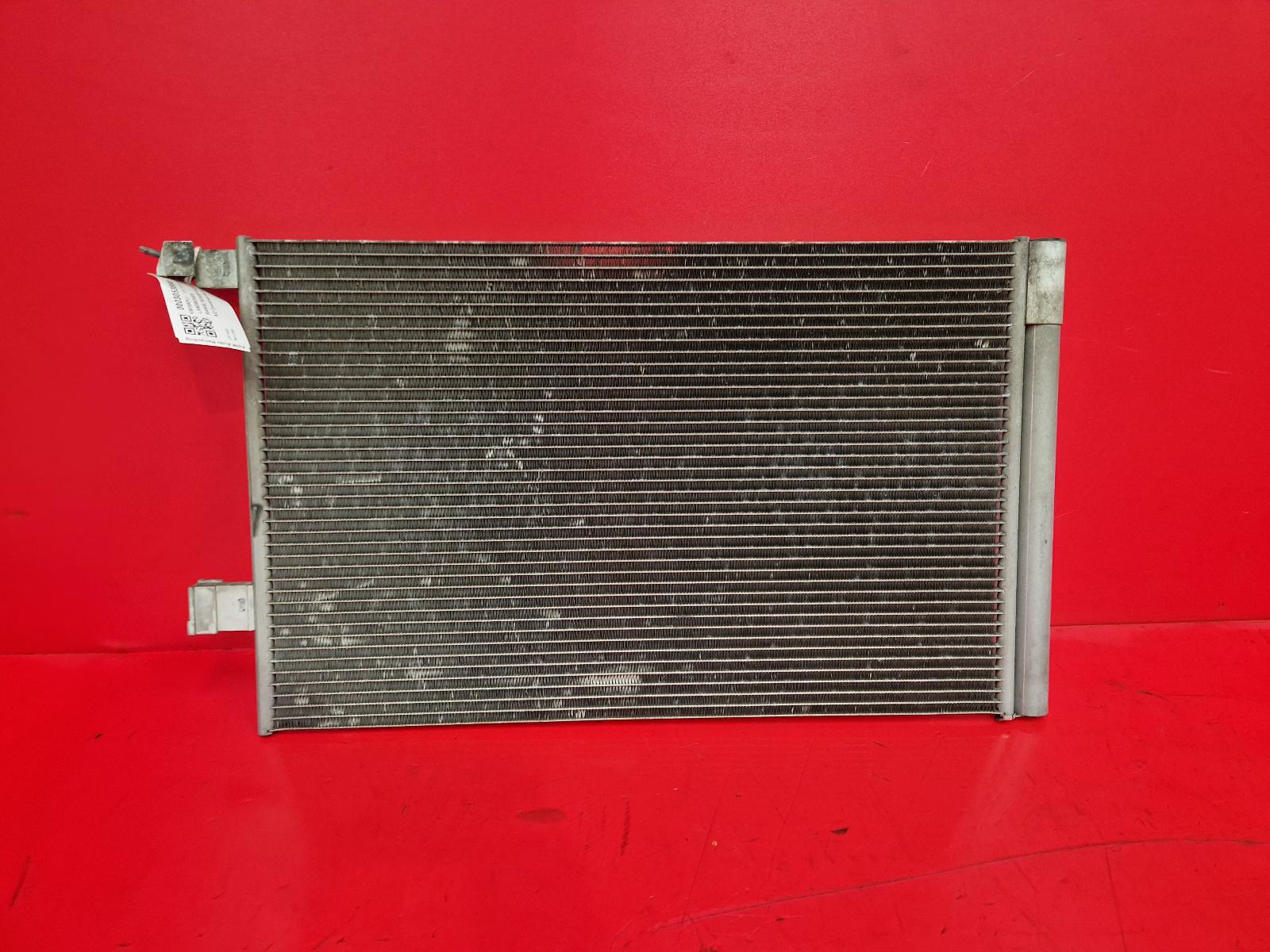 View Auto part Condenser Land Rover Range Rover Velar 2019
