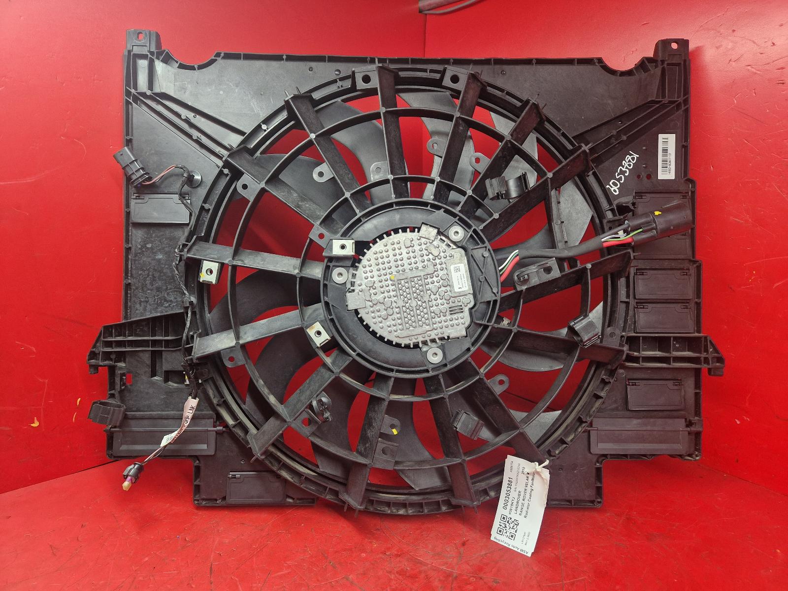 View Auto part Engine Cooling Motor Land Rover Range Rover Velar 2019