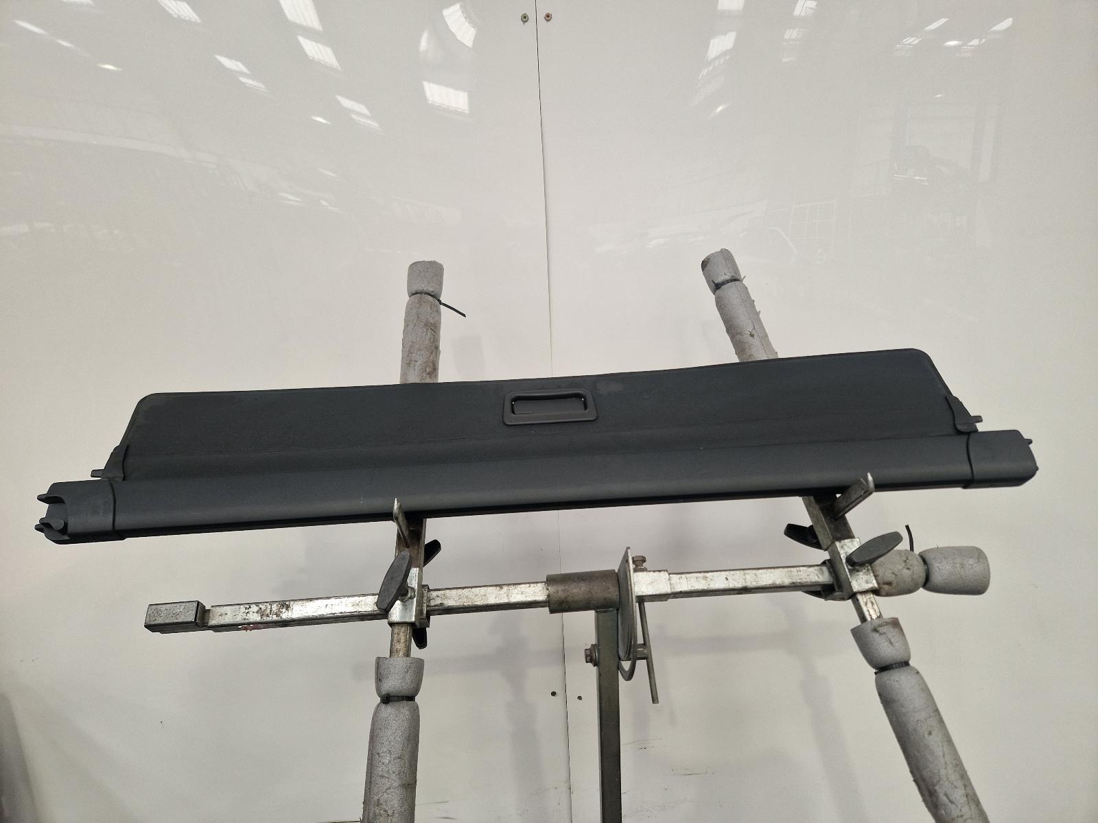 View Auto part Parcel Shelf Land Rover Range Rover Velar 2019