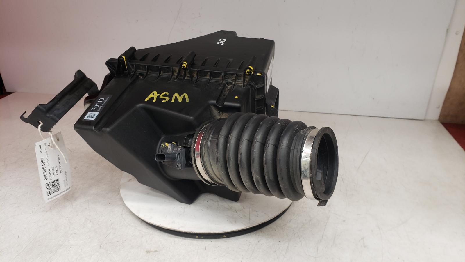 View Auto part Air Cleaner/Box Jaguar F-pace 2024