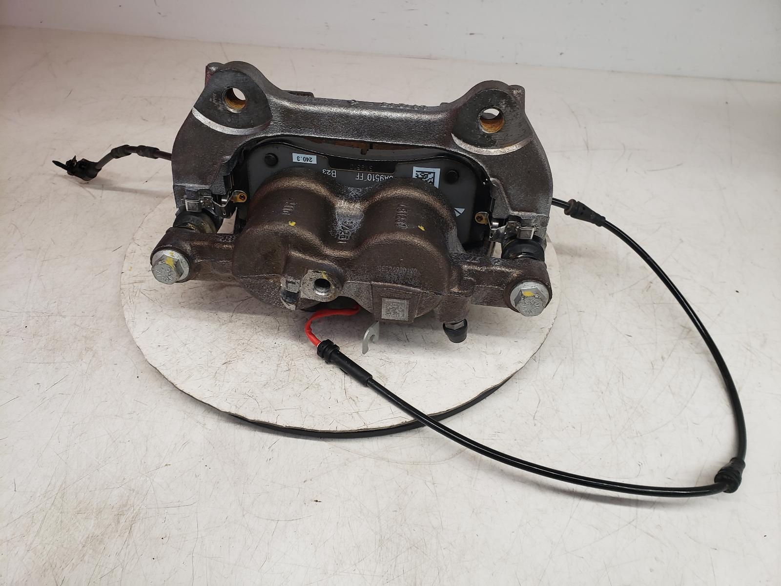 View Auto part Caliper Land Rover Range Rover Evoque 2024