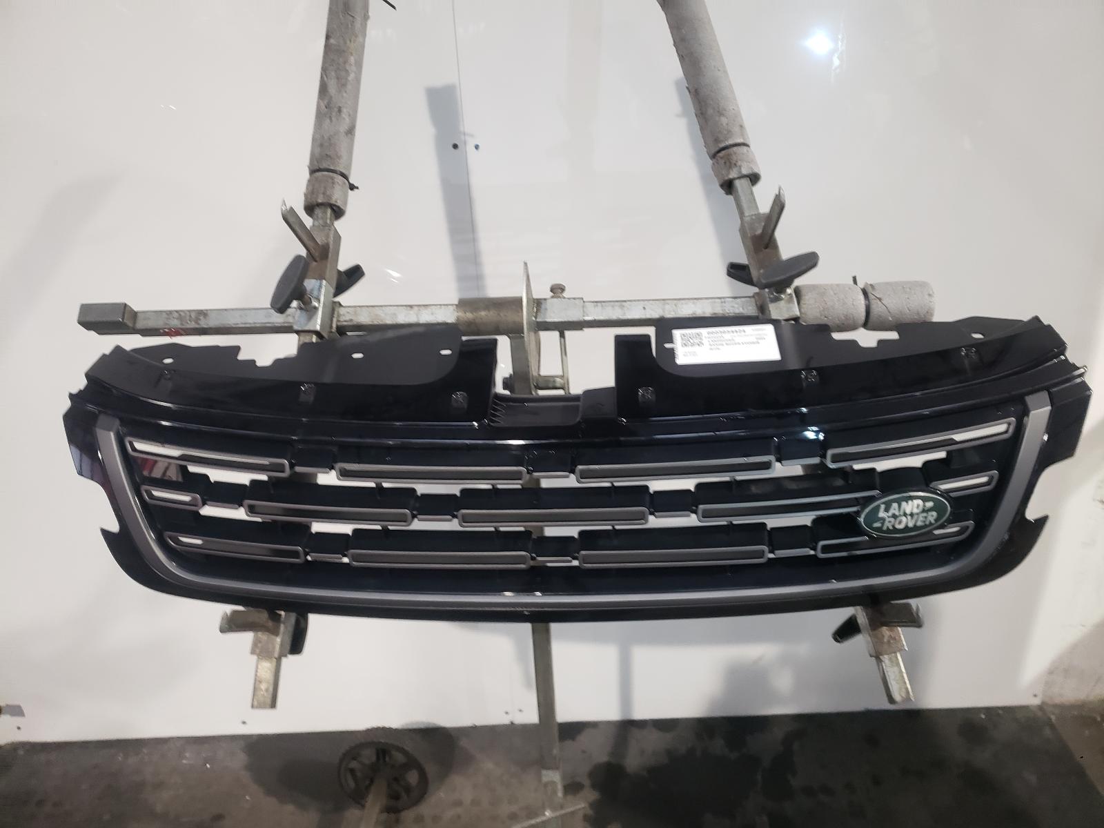 View Auto part Grille Land Rover Range Rover Evoque 2024