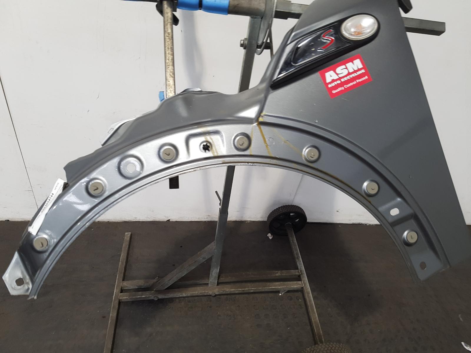 L Wing Mini Mini (bmw) 2007 