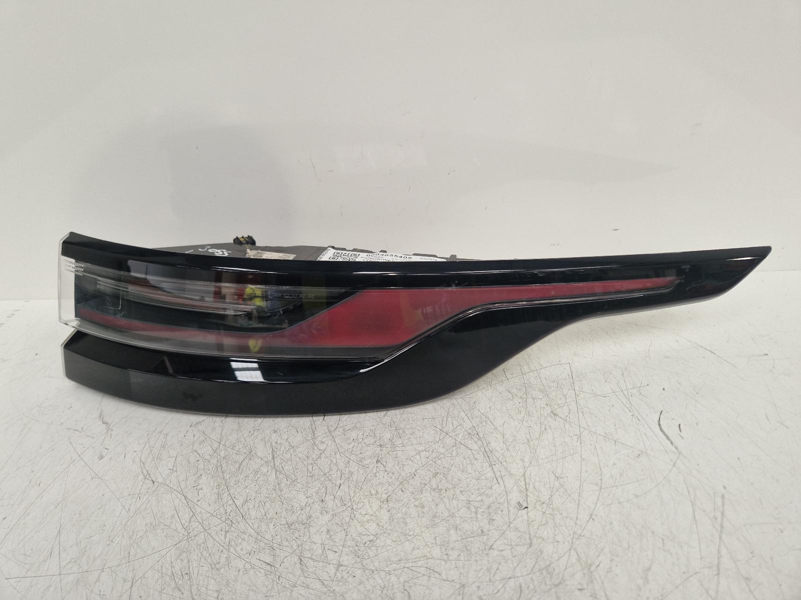 View Auto part R Taillight Land Rover Range Rover Velar 2024