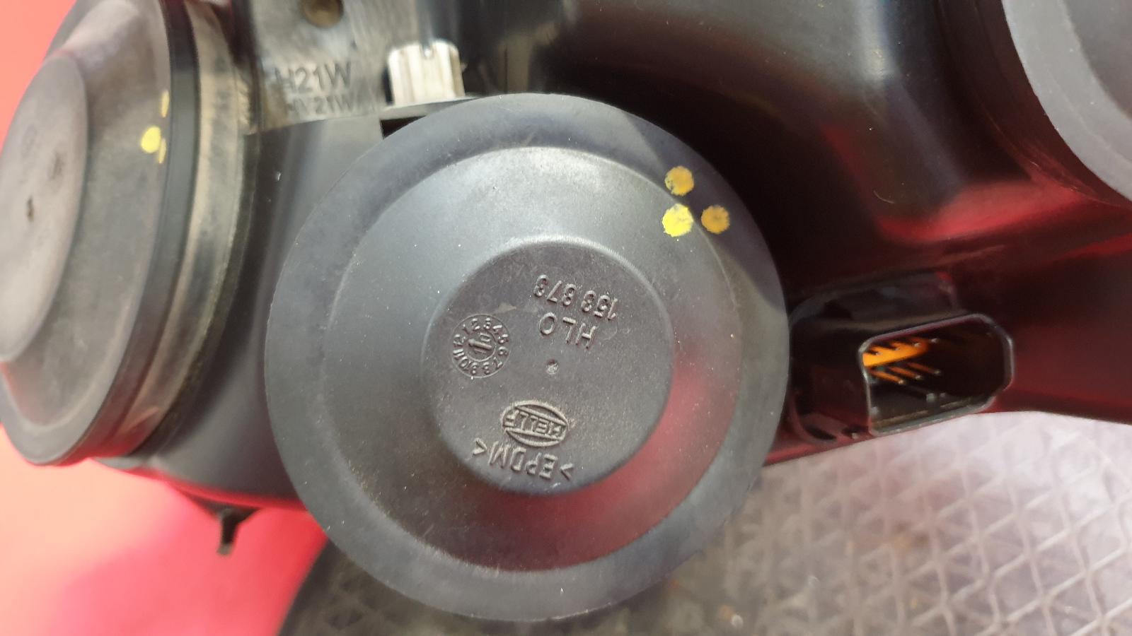 R Headlamp C4 Picasso Citroen 2013 