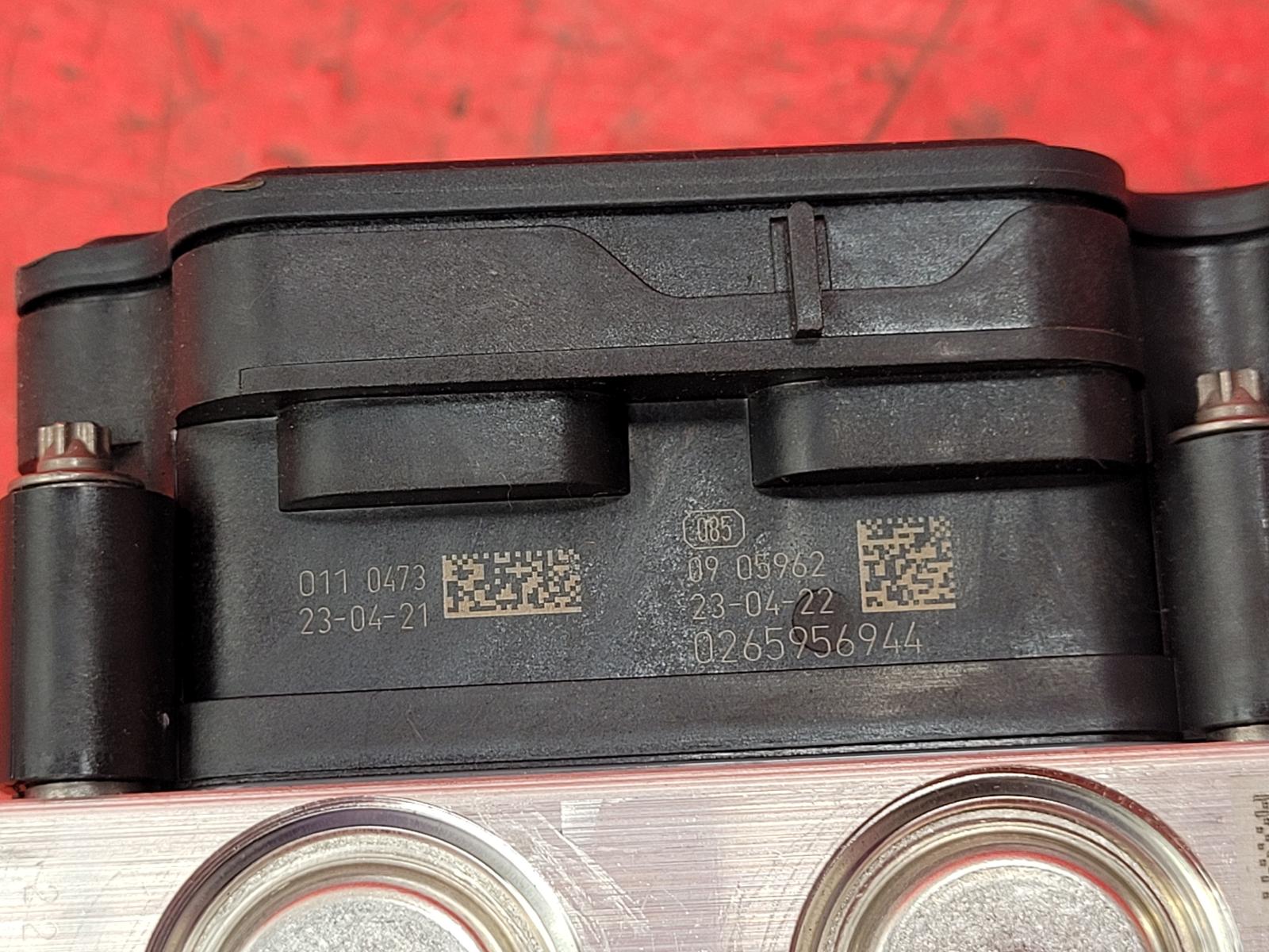 View Auto part ABS Pump/Modulator Vauxhall Astra 2023