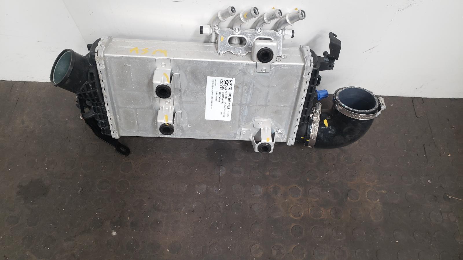 View Auto part Intercooler Land Rover Defender 2024