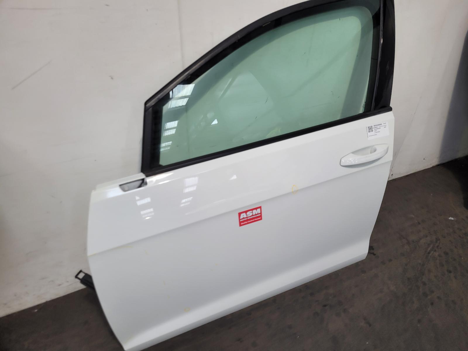 L Front Door Golf Volkswagen 2020