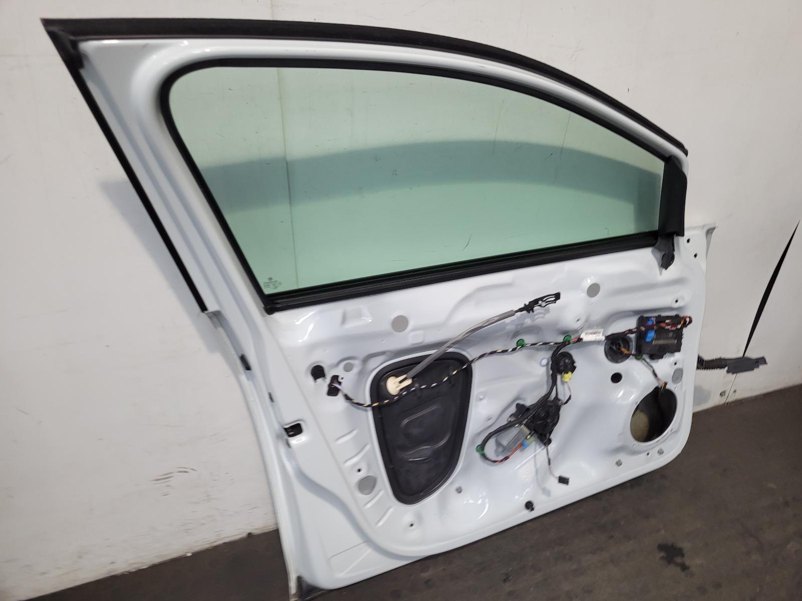 L Front Door Golf Volkswagen 2020