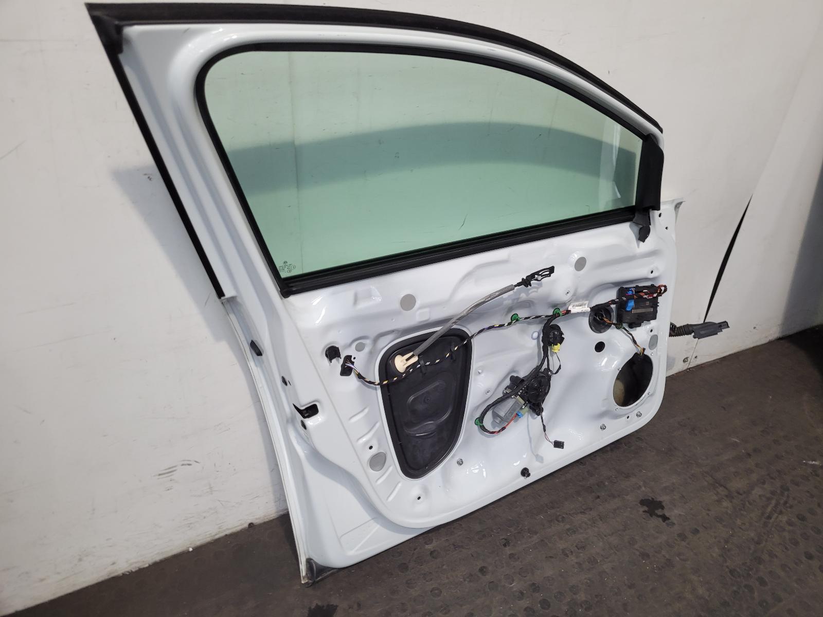 L Front Door Golf Volkswagen 2020