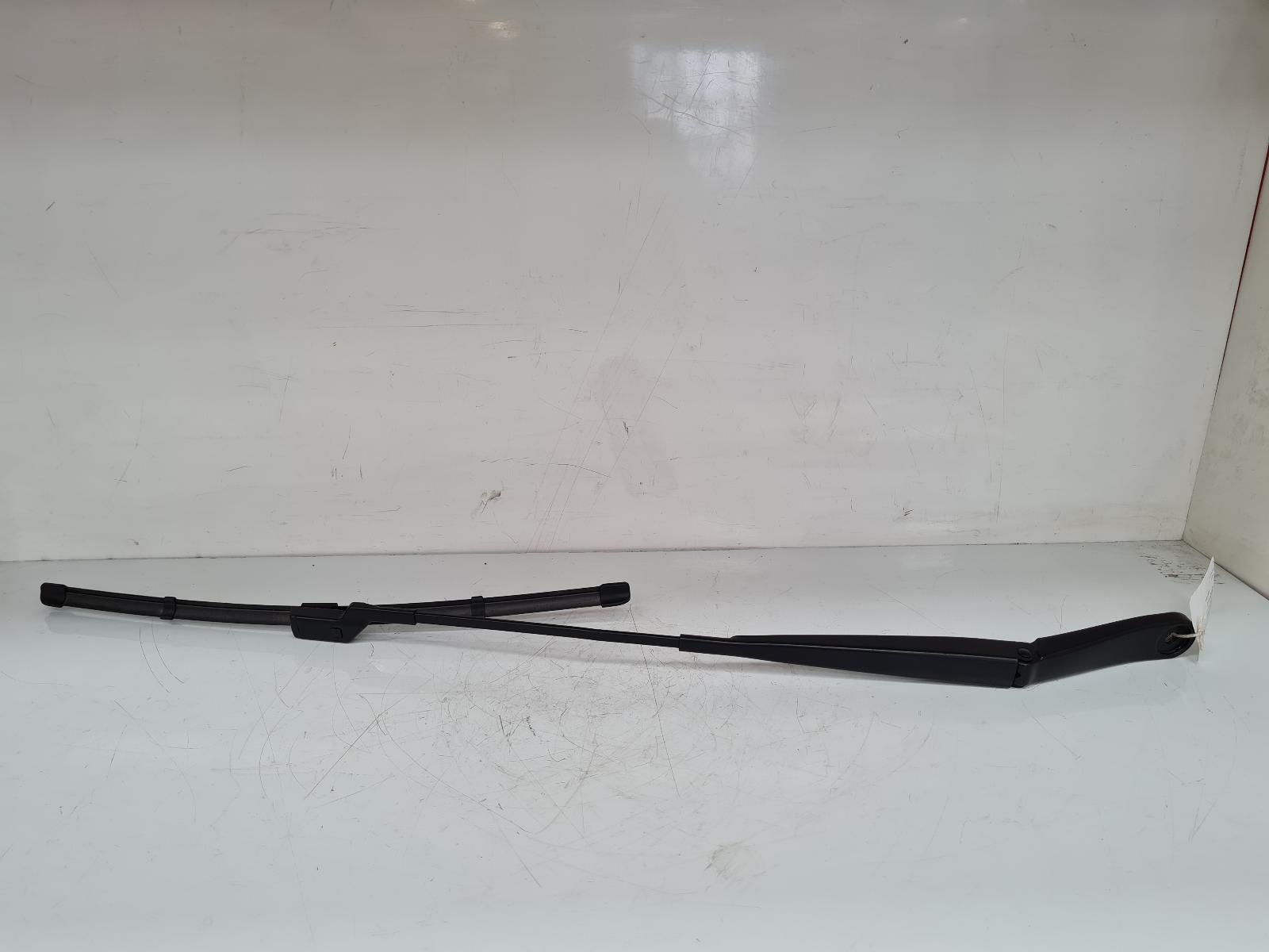View Auto part Wiper Arm Jaguar F-pace 2024