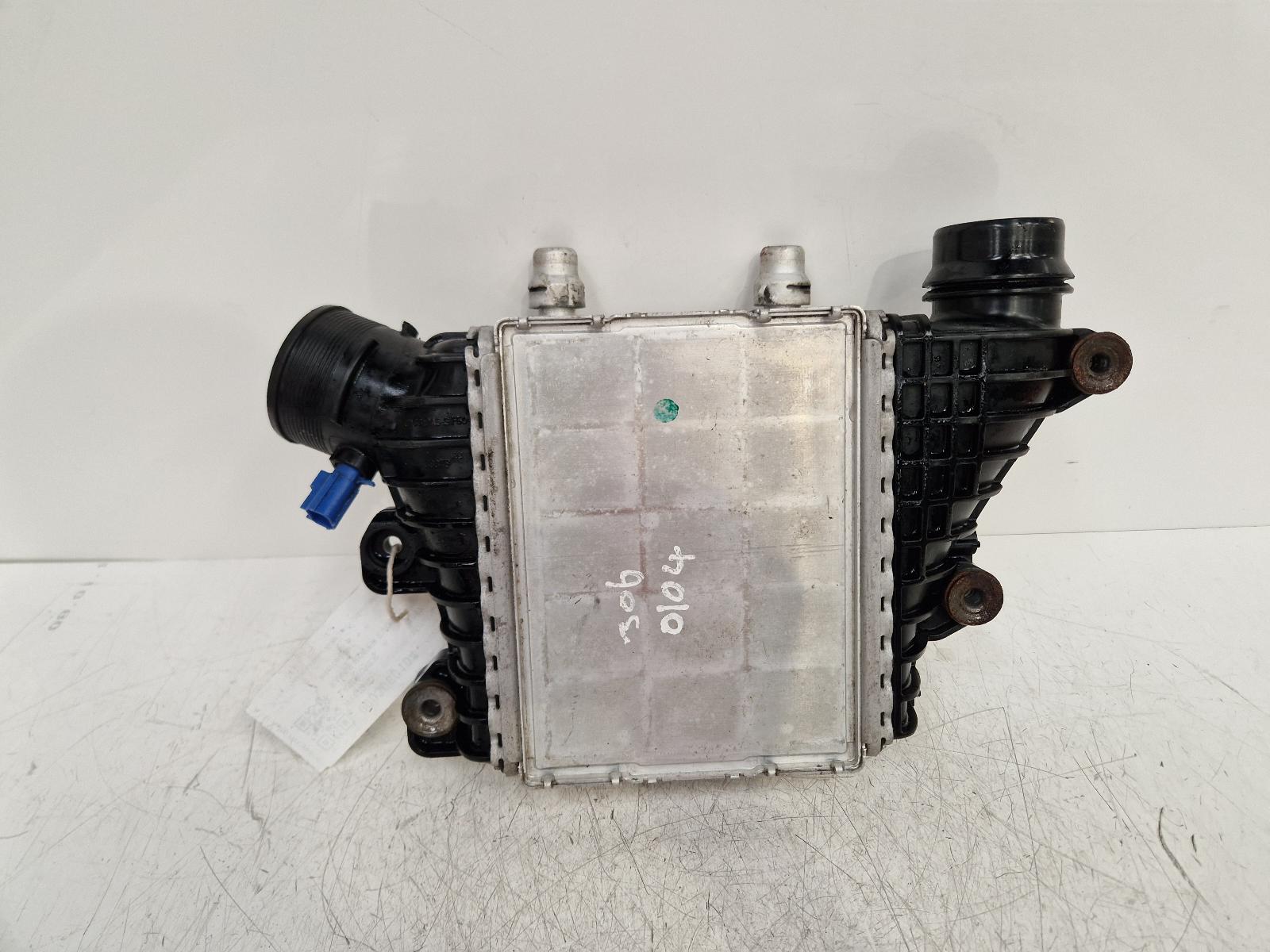 View Auto part Intercooler Land Rover Range Rover Evoque 2017