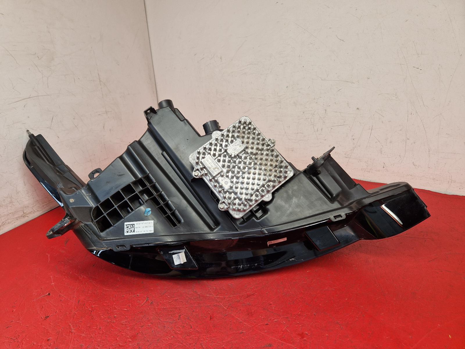 L Headlamp Range Rover Sport Land Rover 2021 