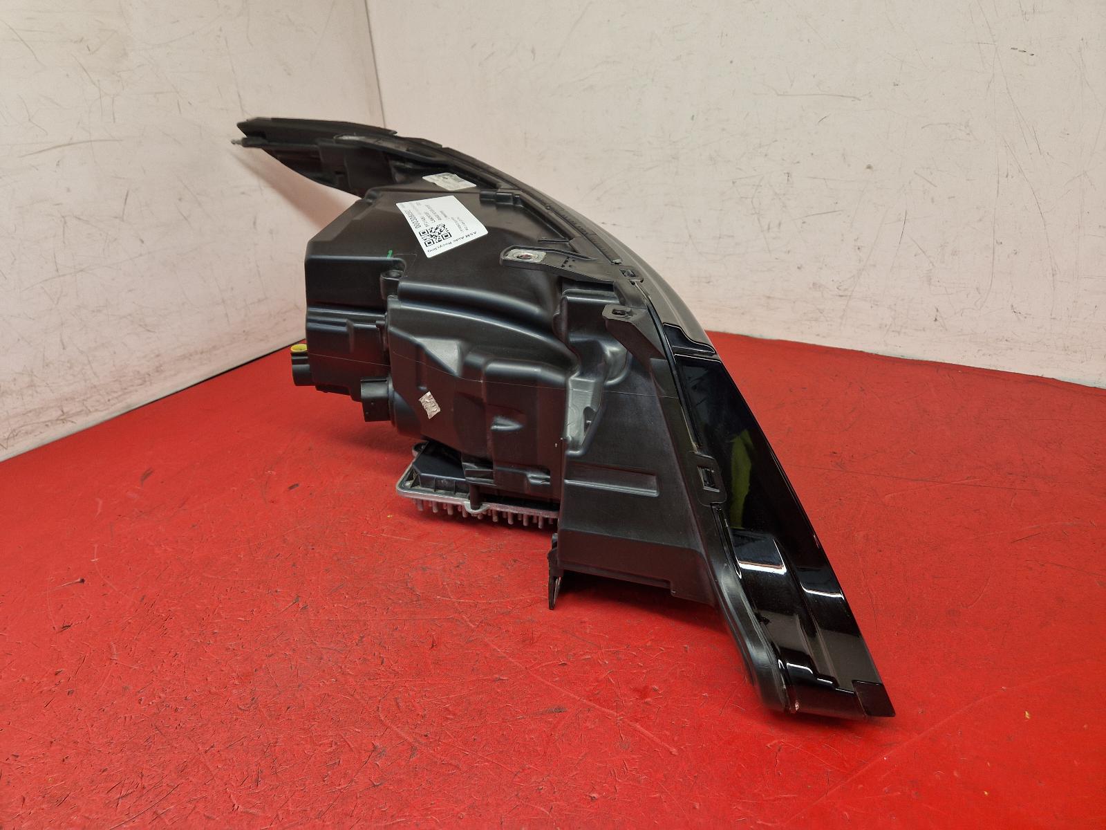 L Headlamp Range Rover Sport Land Rover 2021