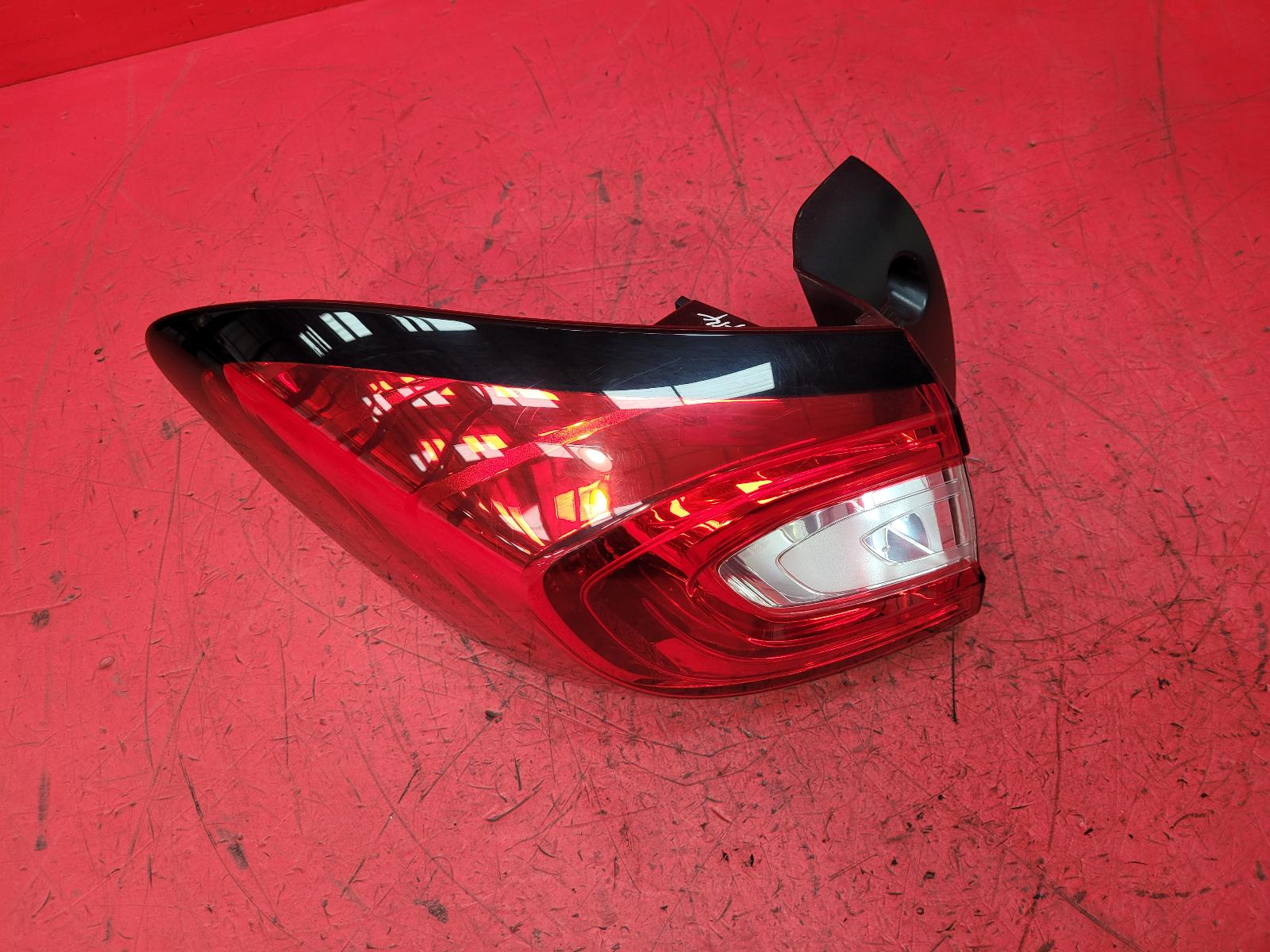 L Taillight Captur Renault 2015 