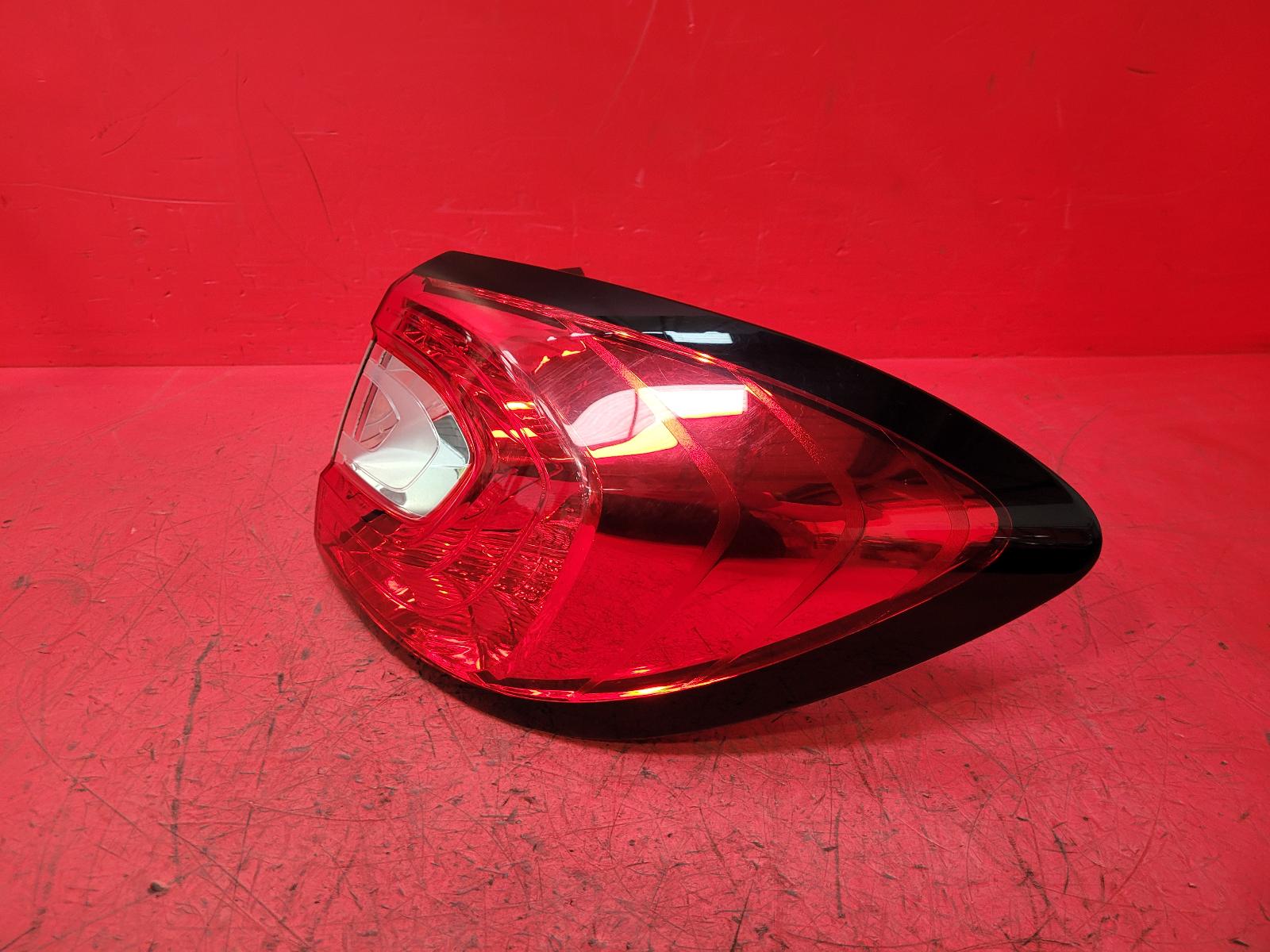 R Taillight Captur Renault 2015 