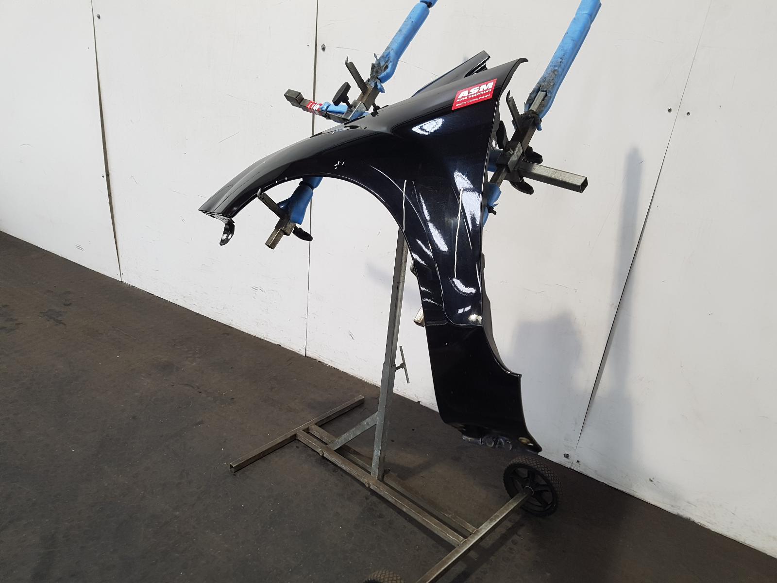 L Wing Focus Ford 2009 